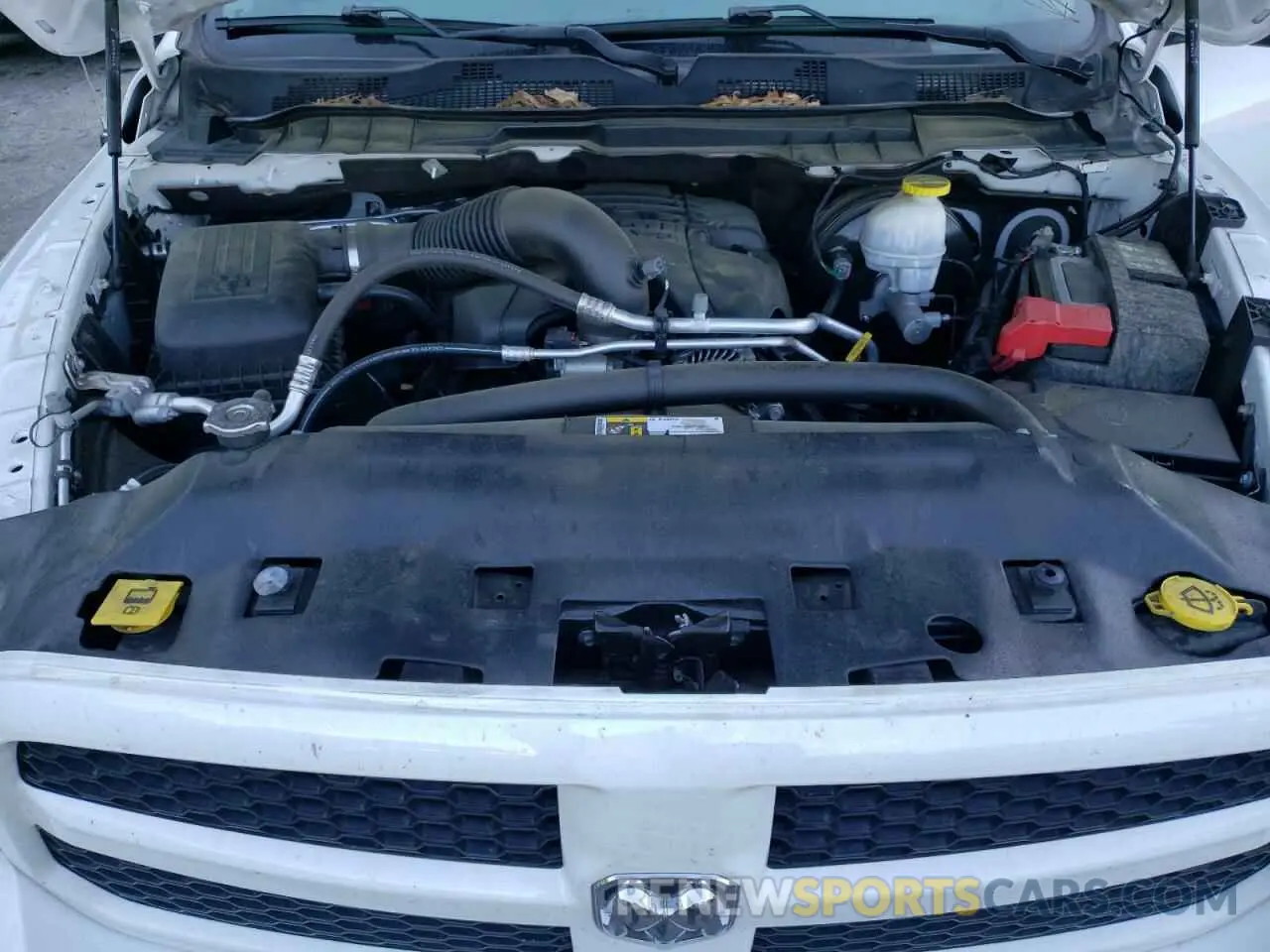 11 Photograph of a damaged car 1C6RR7KT9KS646990 RAM 1500 2019