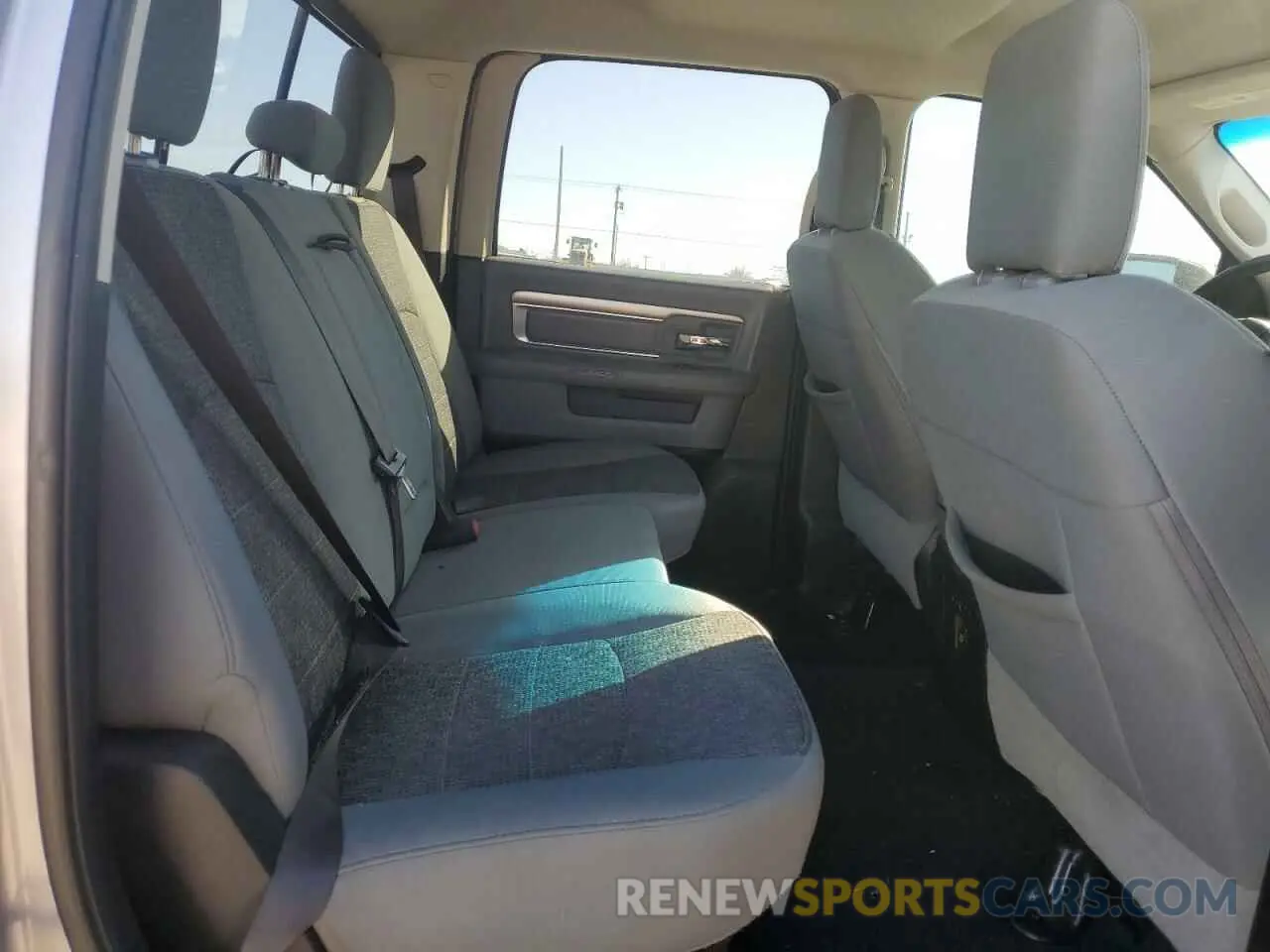 10 Photograph of a damaged car 1C6RR7LT0KS638937 RAM 1500 2019