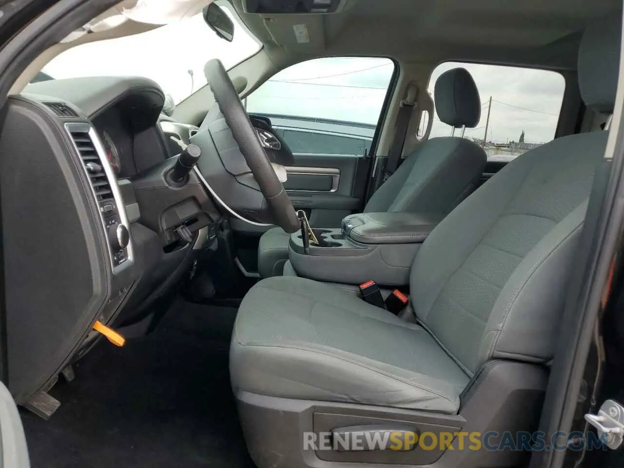 7 Photograph of a damaged car 1C6RR7LT2KS527628 RAM 1500 2019