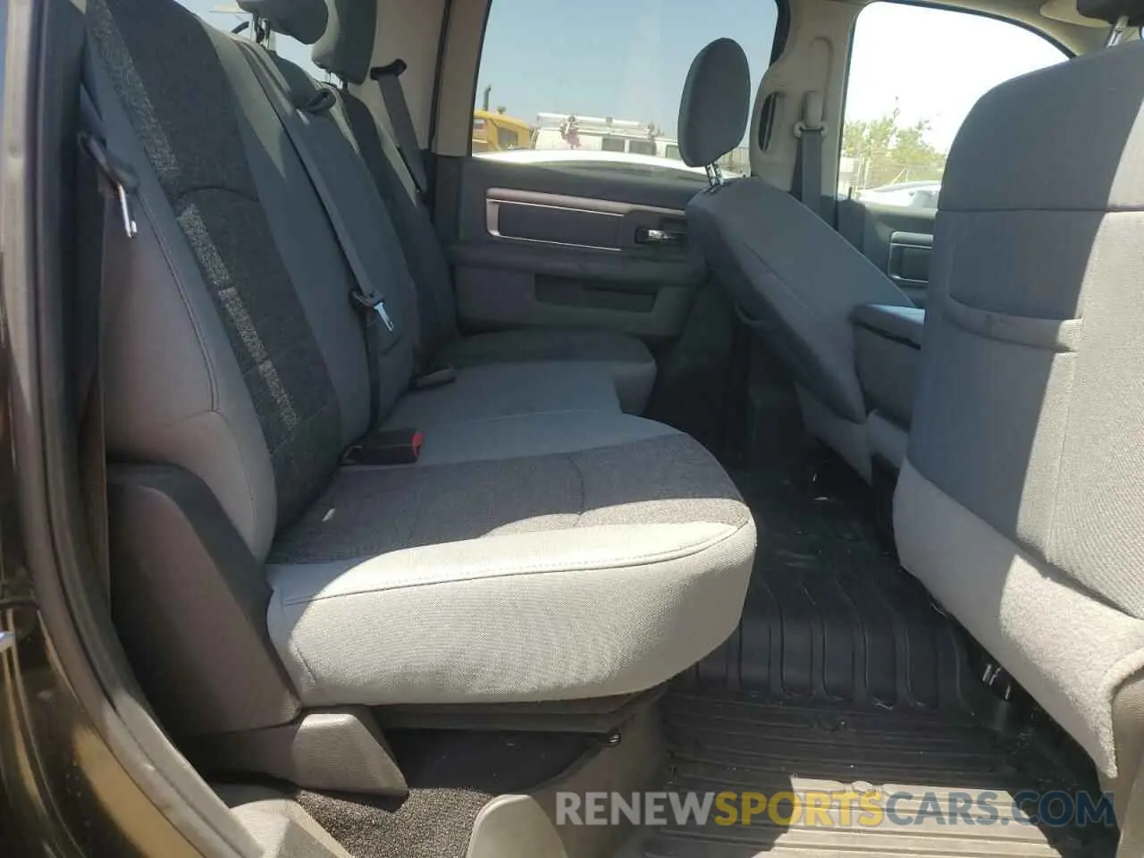 10 Photograph of a damaged car 1C6RR7LT2KS568891 RAM 1500 2019