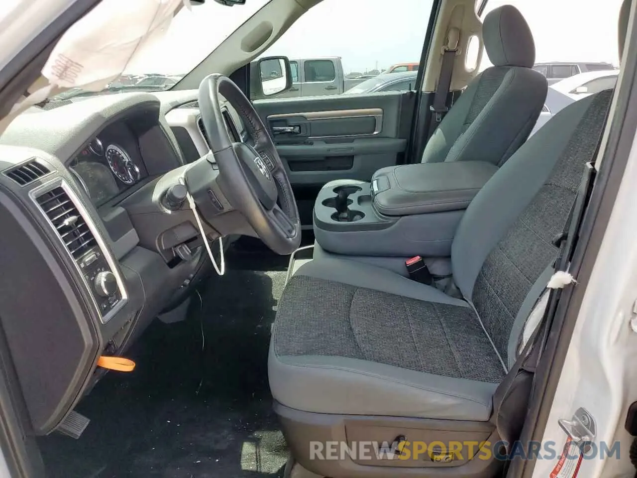 7 Photograph of a damaged car 1C6RR7LT5KS634186 RAM 1500 2019