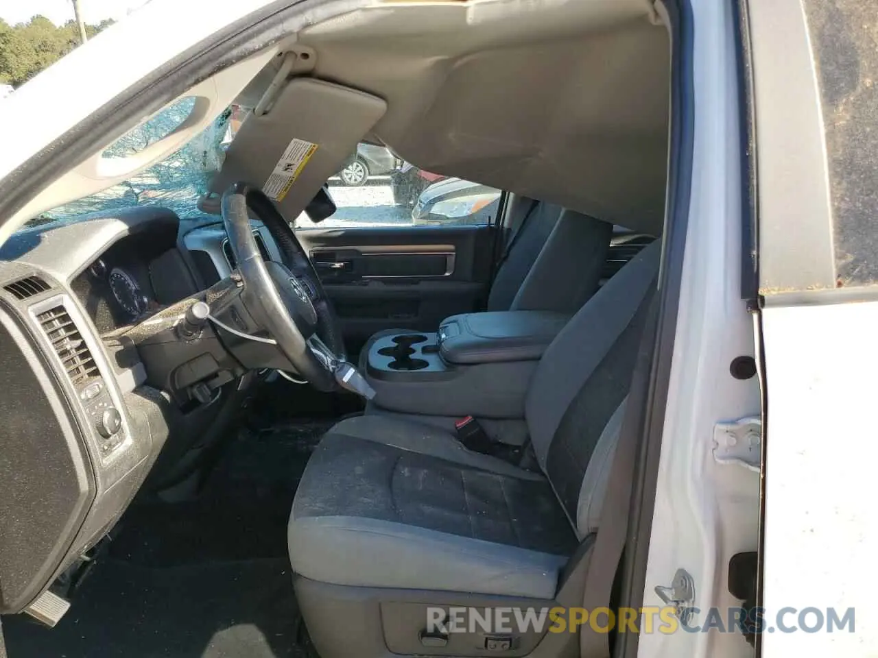 7 Photograph of a damaged car 1C6RR7TT3KS645722 RAM 1500 2019