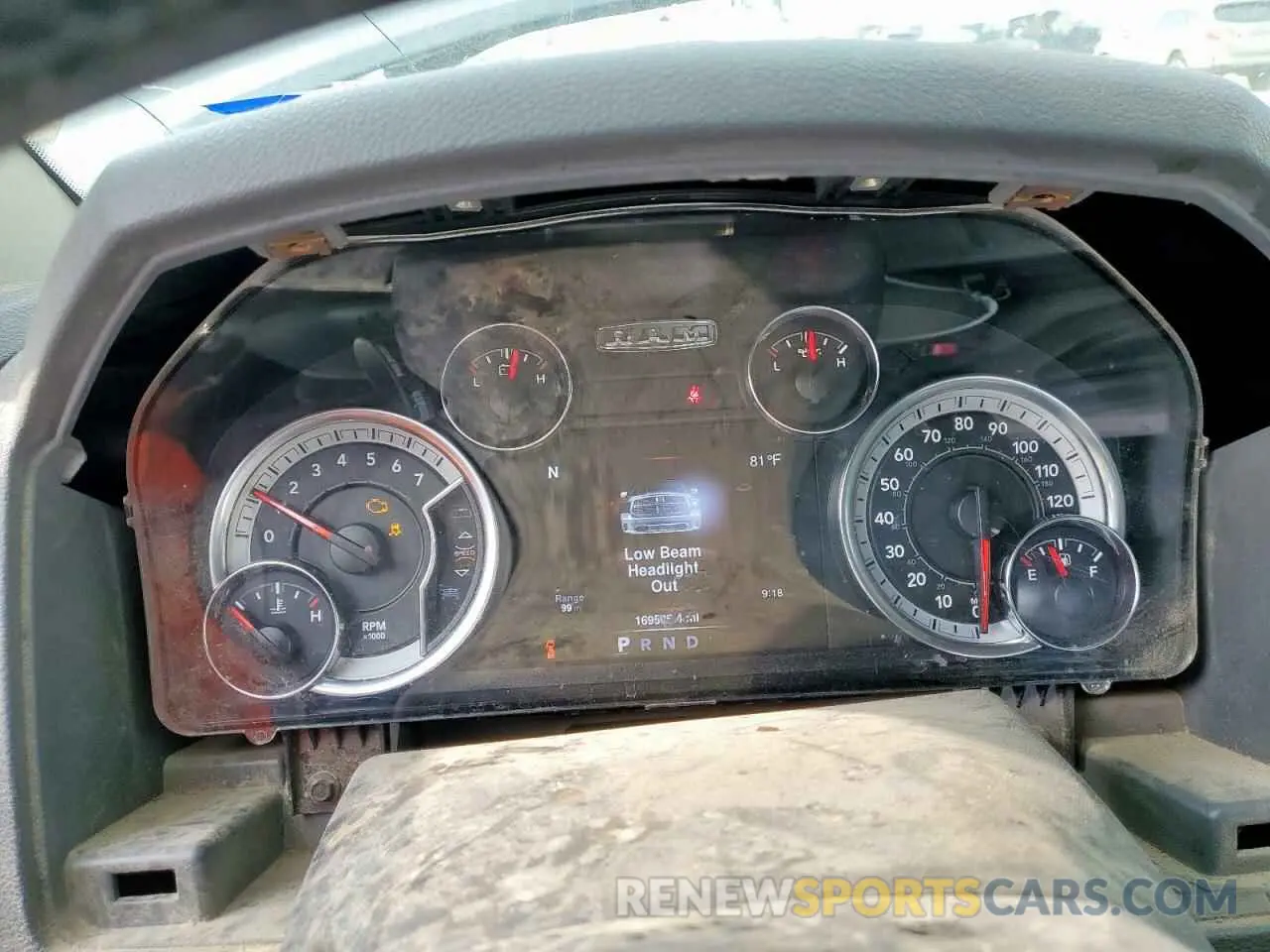 9 Photograph of a damaged car 1C6RR7TT4KS712943 RAM 1500 2019