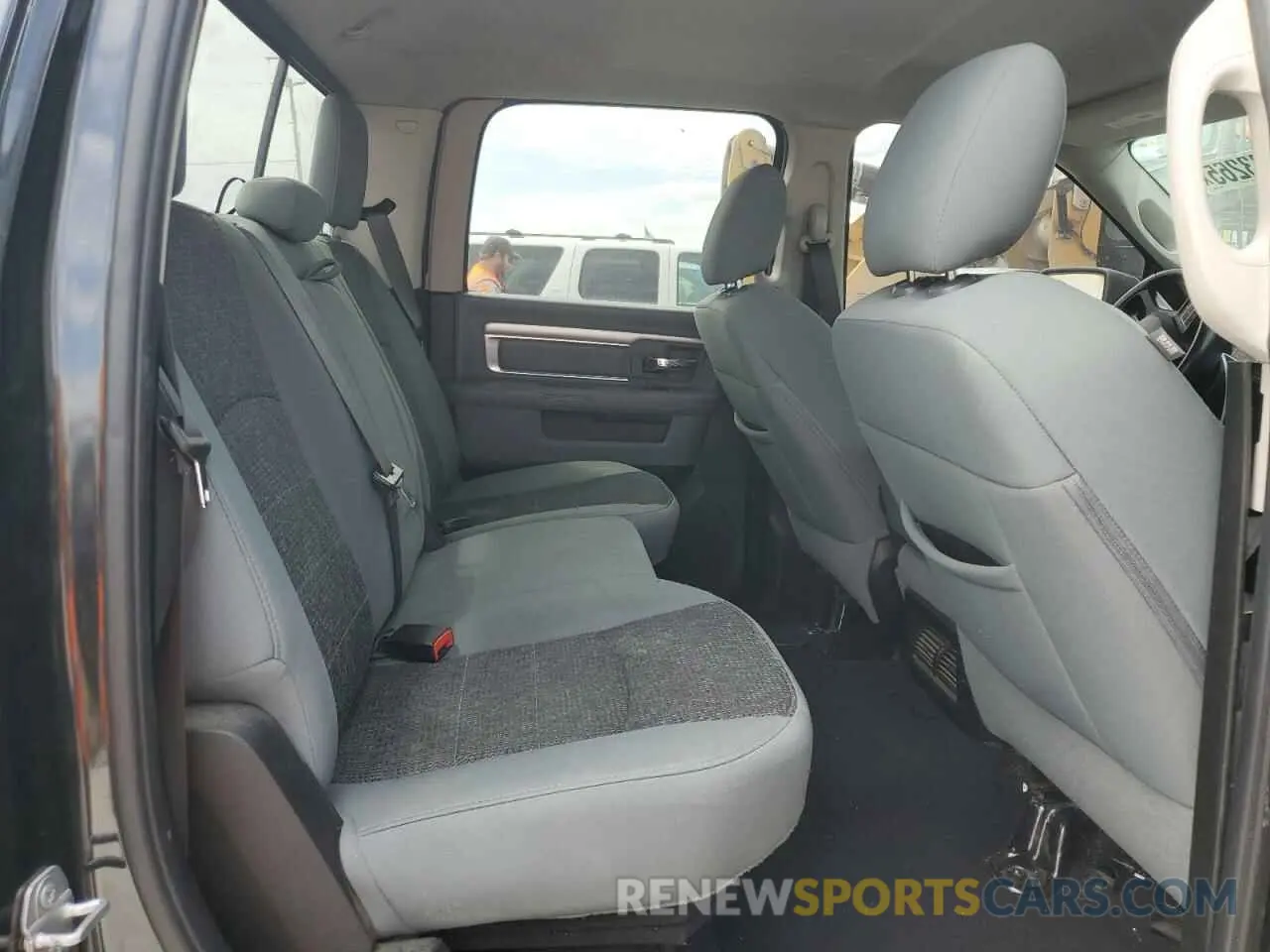 10 Photograph of a damaged car 1C6RR7TT5KS566388 RAM 1500 2019