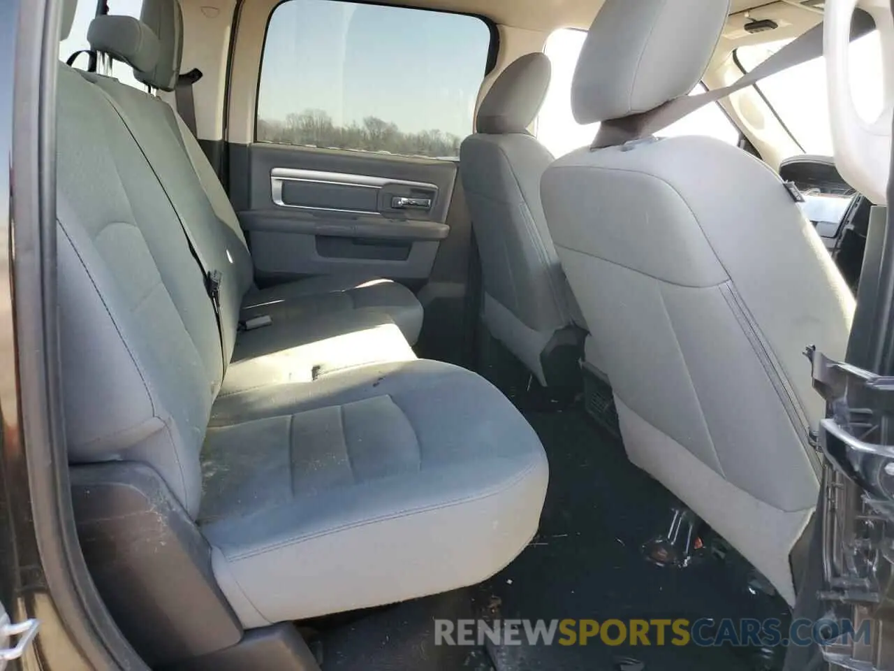 10 Photograph of a damaged car 1C6RR7TT7KS541072 RAM 1500 2019