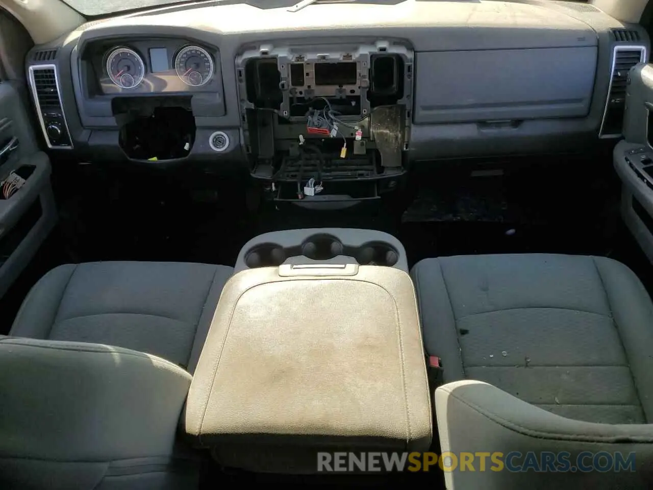 8 Photograph of a damaged car 1C6RR7TT7KS541072 RAM 1500 2019