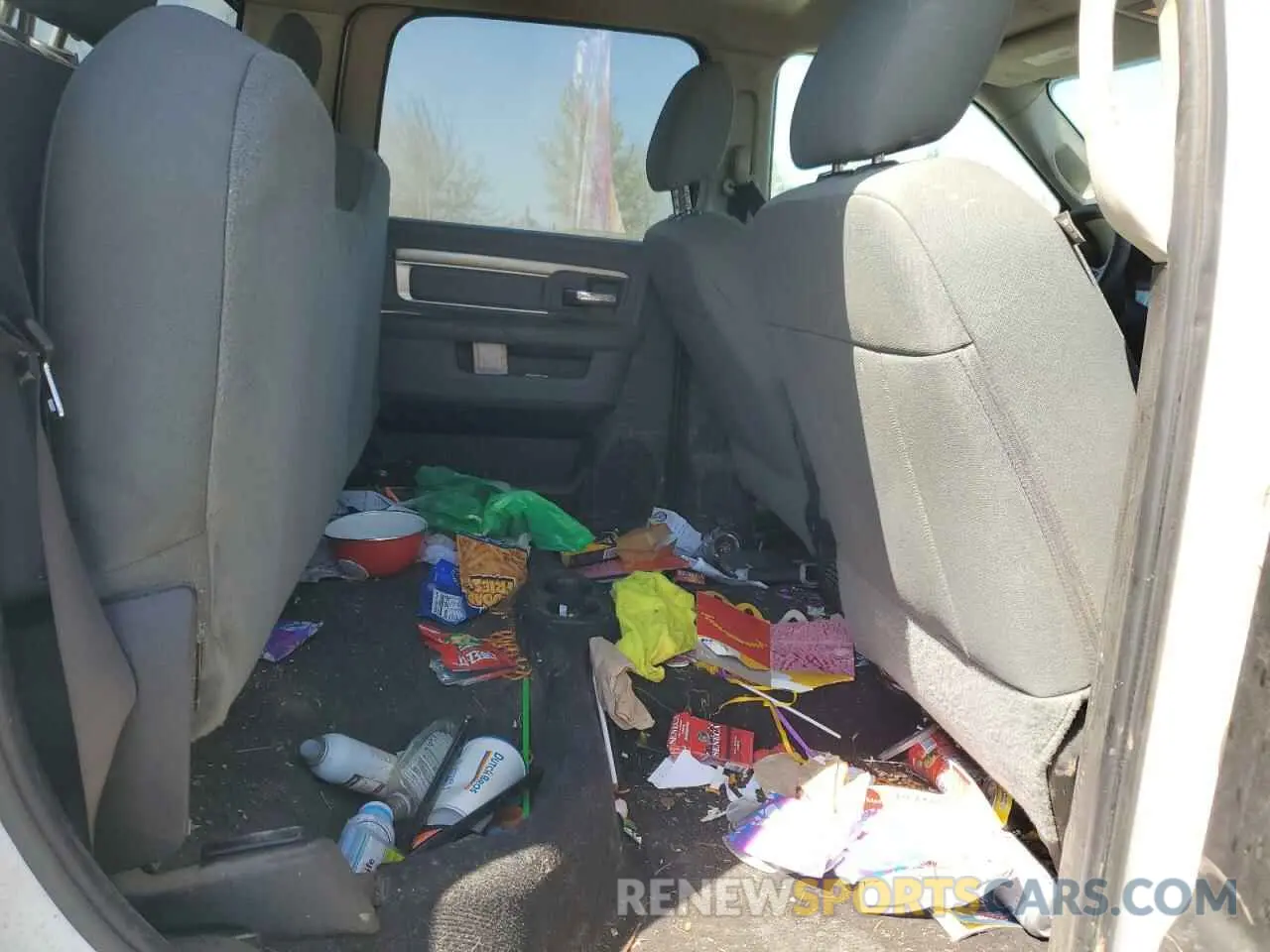 10 Photograph of a damaged car 1C6RR7TT7KS634609 RAM 1500 2019