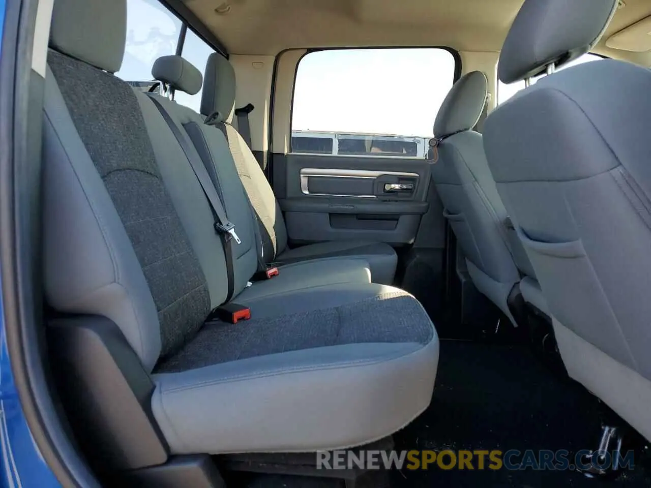 10 Photograph of a damaged car 1C6RR7TTXKS662145 RAM 1500 2019