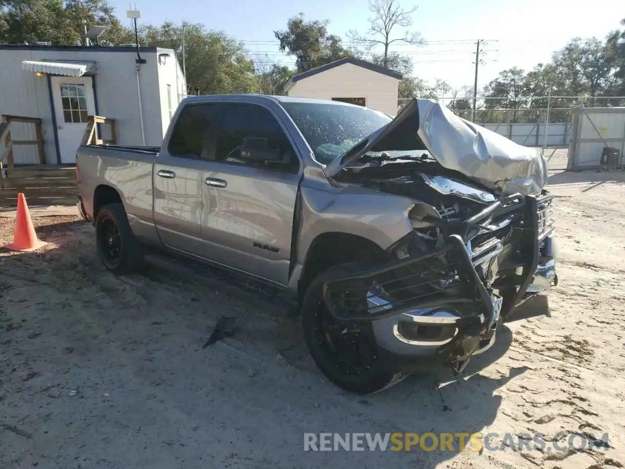 4 Photograph of a damaged car 1C6RREBG0KN792765 RAM 1500 2019