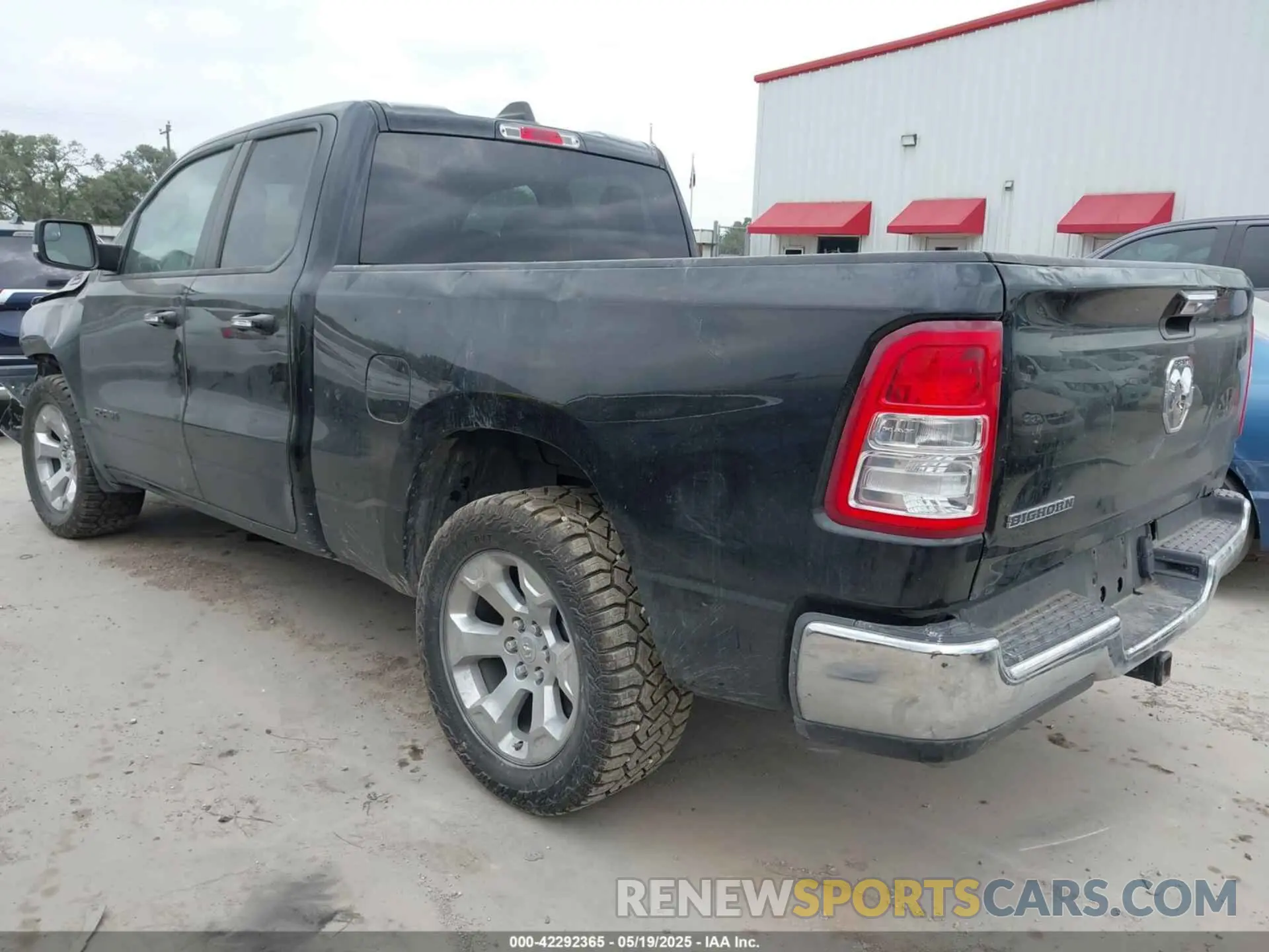 3 Photograph of a damaged car 1C6RREBG8KN728943 RAM 1500 2019