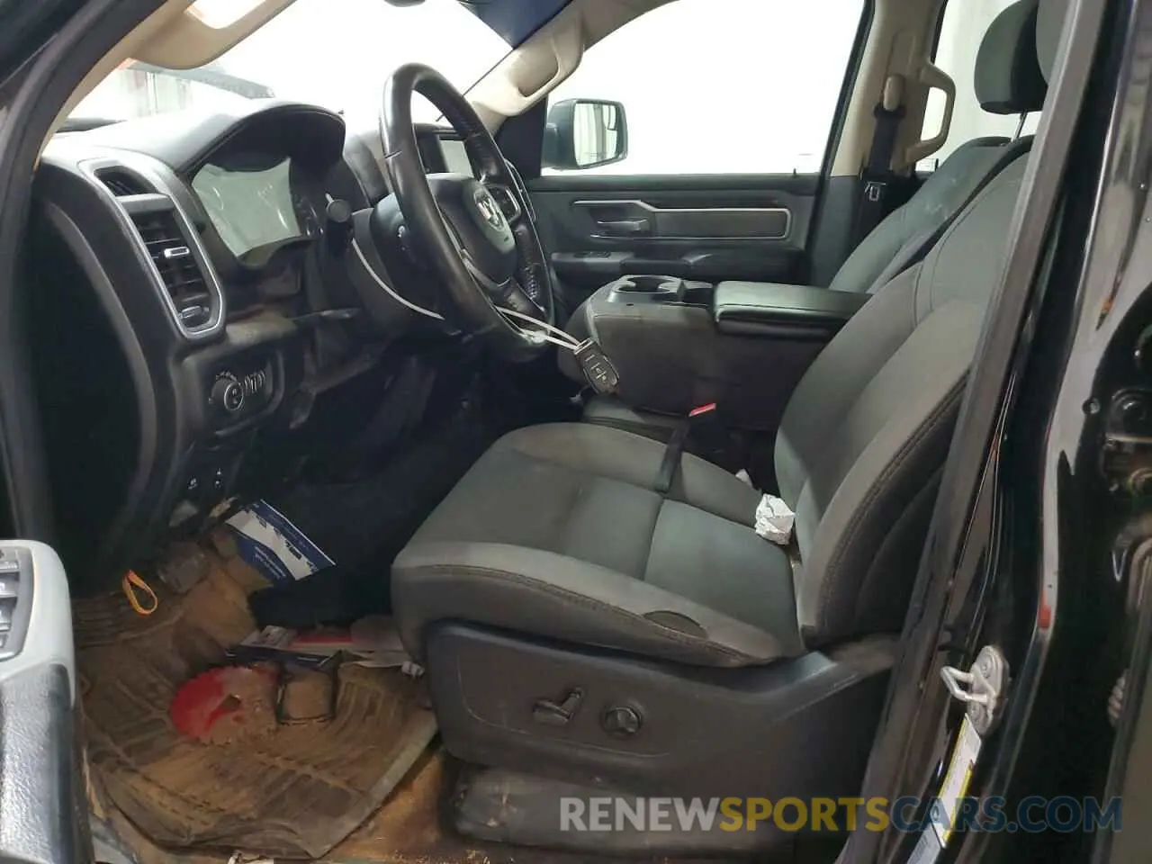 7 Photograph of a damaged car 1C6RREBT0KN828533 RAM 1500 2019