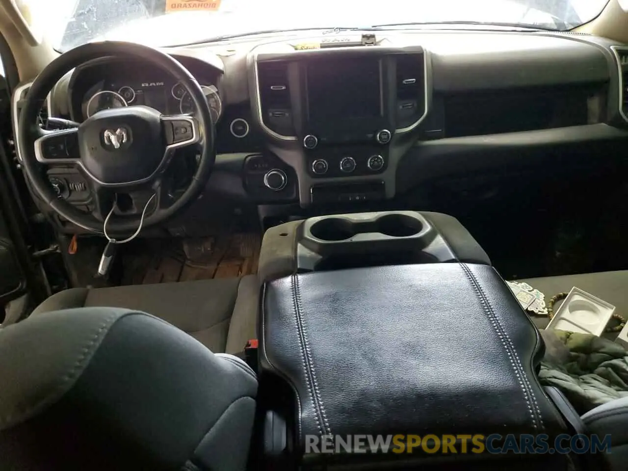 8 Photograph of a damaged car 1C6RREBT0KN828533 RAM 1500 2019