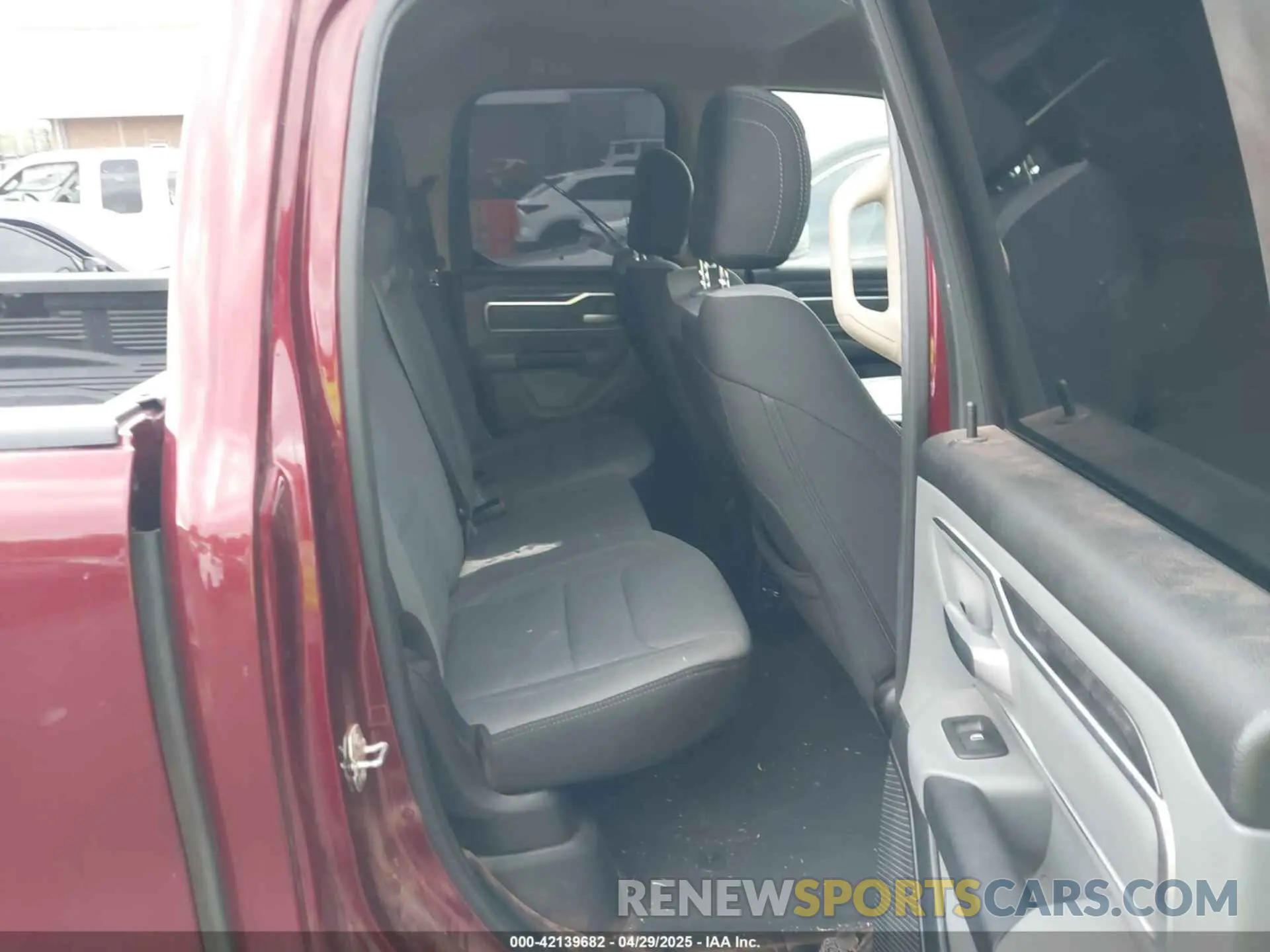 8 Photograph of a damaged car 1C6RREBT3KN884384 RAM 1500 2019