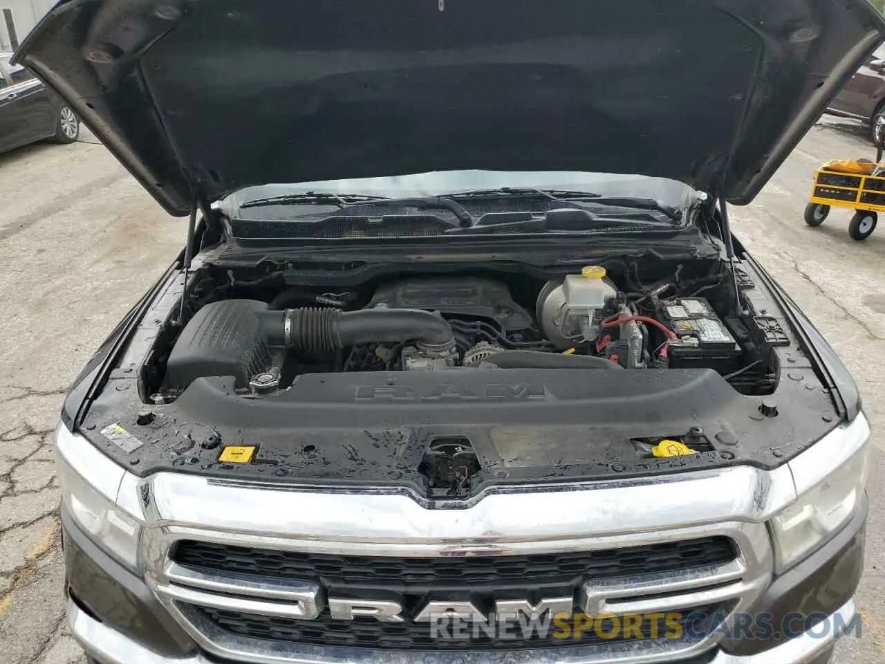 11 Photograph of a damaged car 1C6RRECTXKN667039 RAM 1500 2019