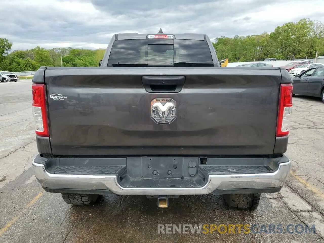 6 Photograph of a damaged car 1C6RRECTXKN667039 RAM 1500 2019