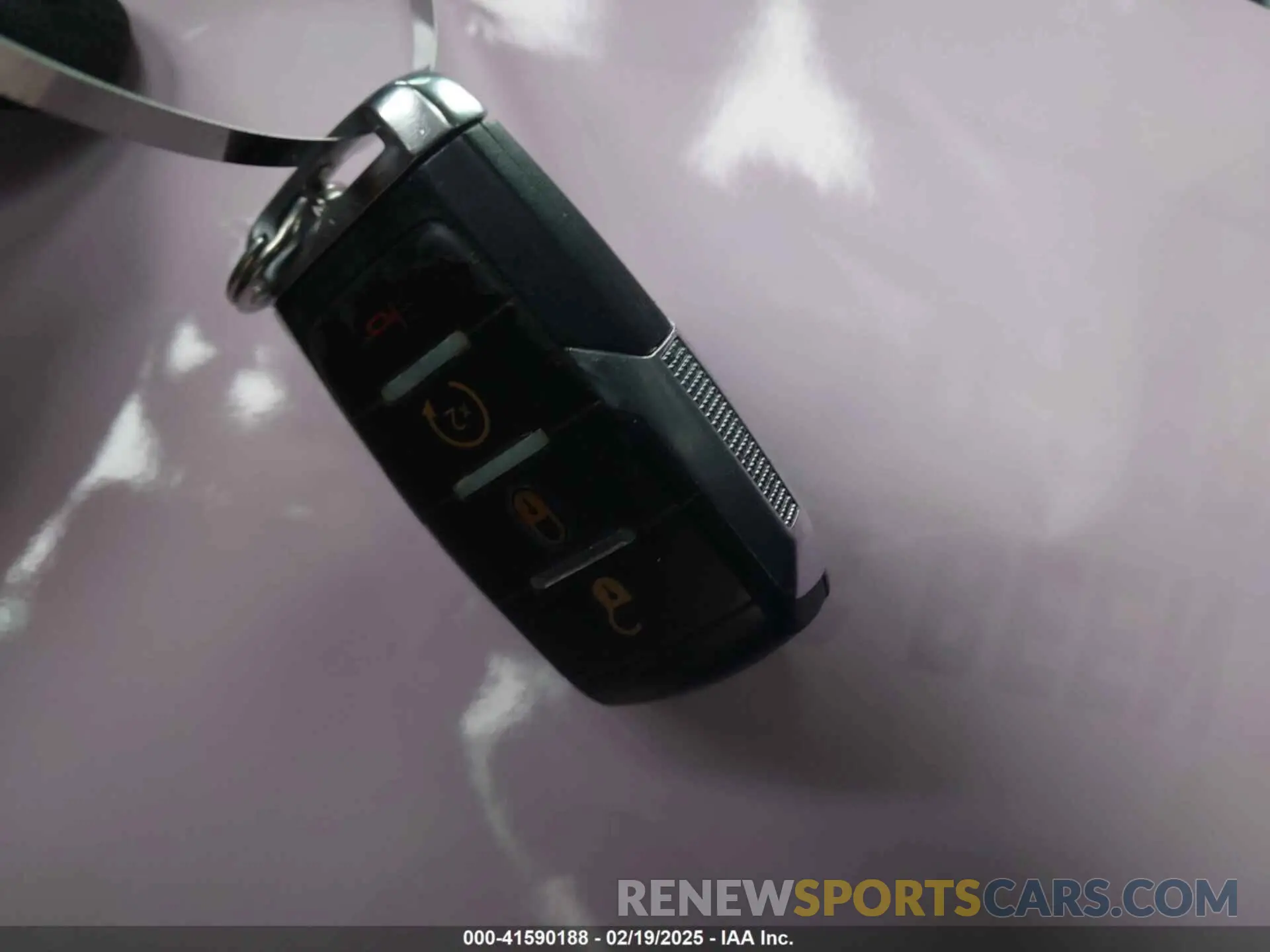 11 Photograph of a damaged car 1C6RREDT4KN522707 RAM 1500 2019
