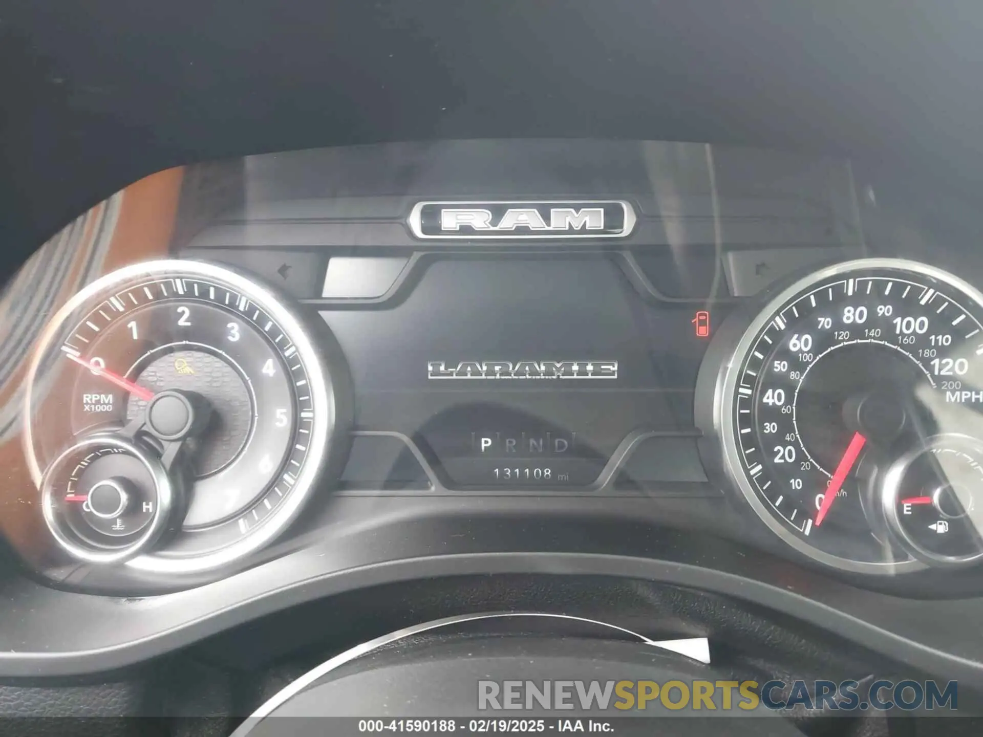 7 Photograph of a damaged car 1C6RREDT4KN522707 RAM 1500 2019