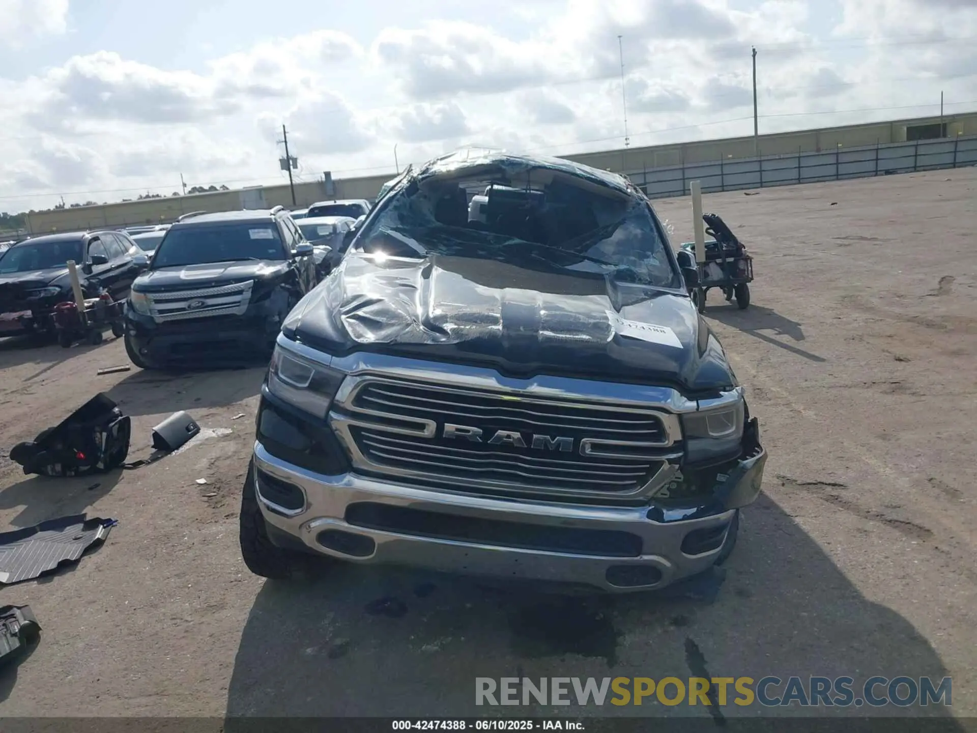 11 Photograph of a damaged car 1C6RREDT7KN860280 RAM 1500 2019