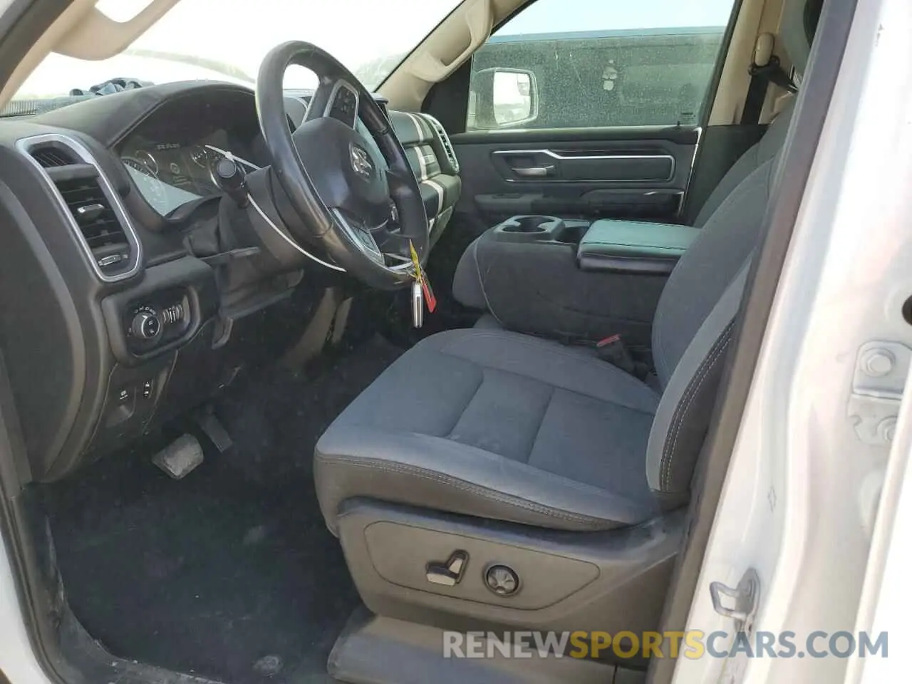 7 Photograph of a damaged car 1C6RREFG2KN666661 RAM 1500 2019