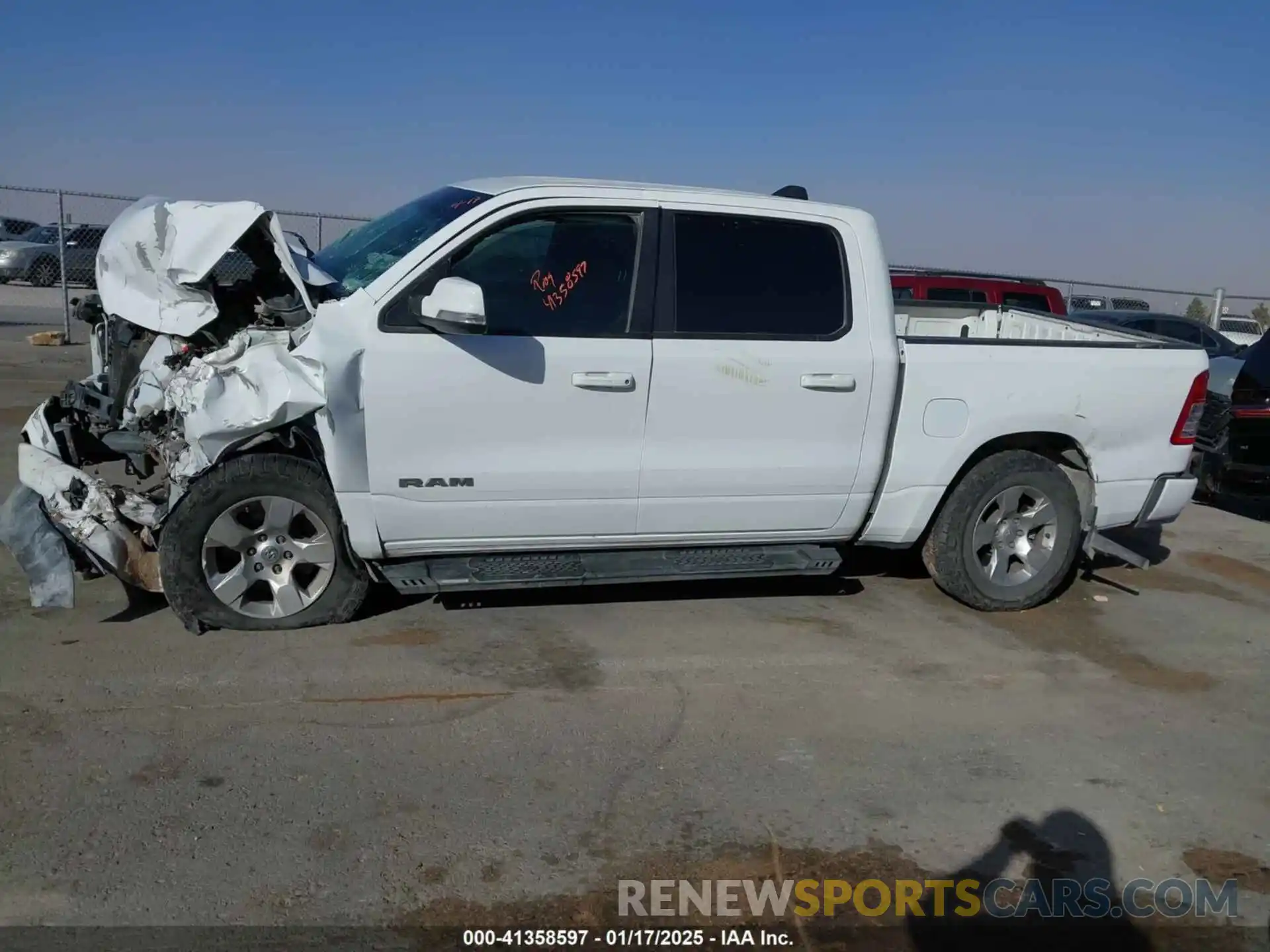 13 Photograph of a damaged car 1C6RREFT1KN548887 RAM 1500 2019