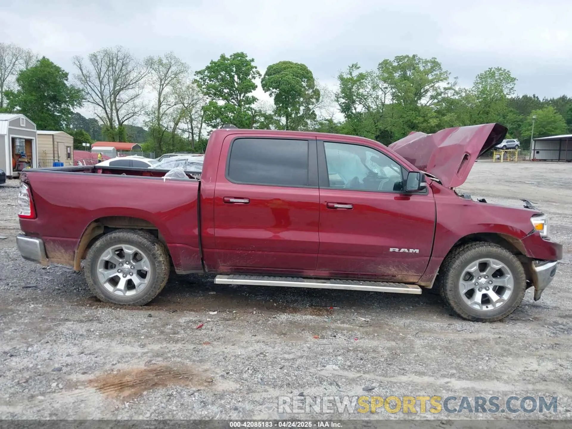 13 Photograph of a damaged car 1C6RREFT1KN769597 RAM 1500 2019