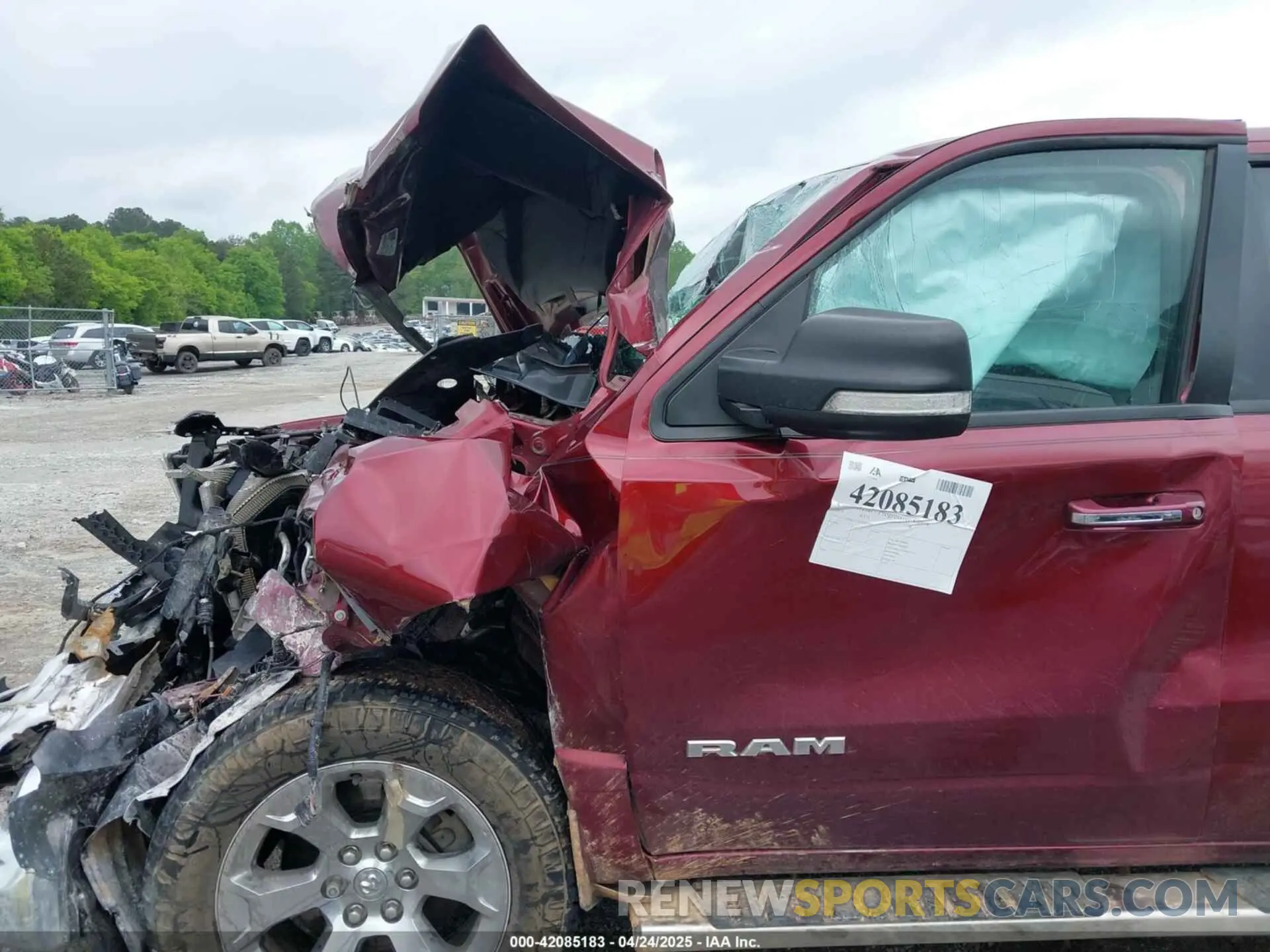 6 Photograph of a damaged car 1C6RREFT1KN769597 RAM 1500 2019