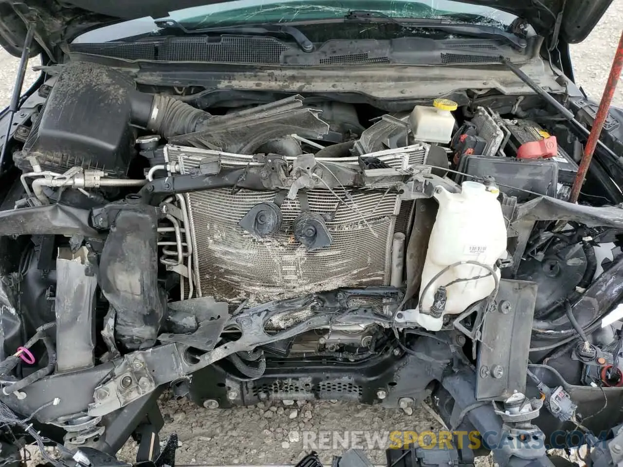 11 Photograph of a damaged car 1C6RREFT1KN769941 RAM 1500 2019