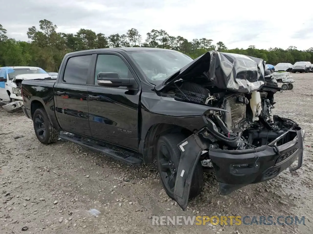 4 Photograph of a damaged car 1C6RREFT1KN769941 RAM 1500 2019