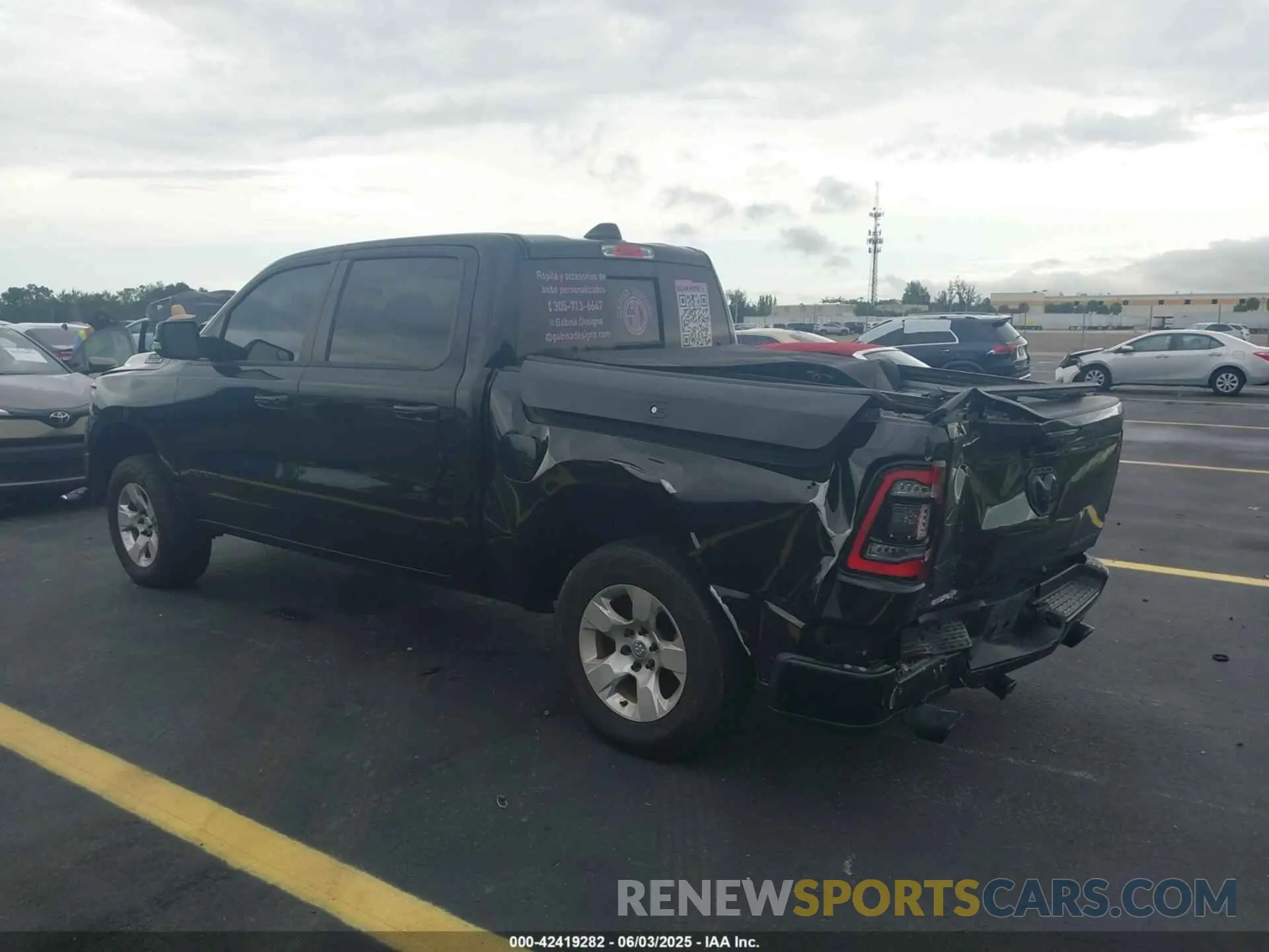3 Photograph of a damaged car 1C6RREFT1KN888945 RAM 1500 2019