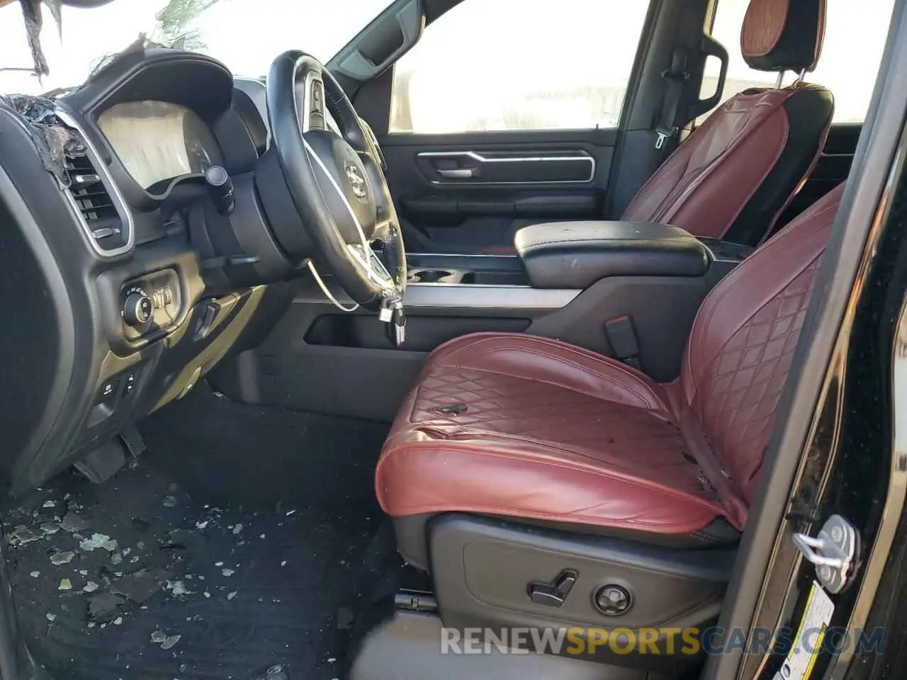 7 Photograph of a damaged car 1C6RREFT2KN616811 RAM 1500 2019