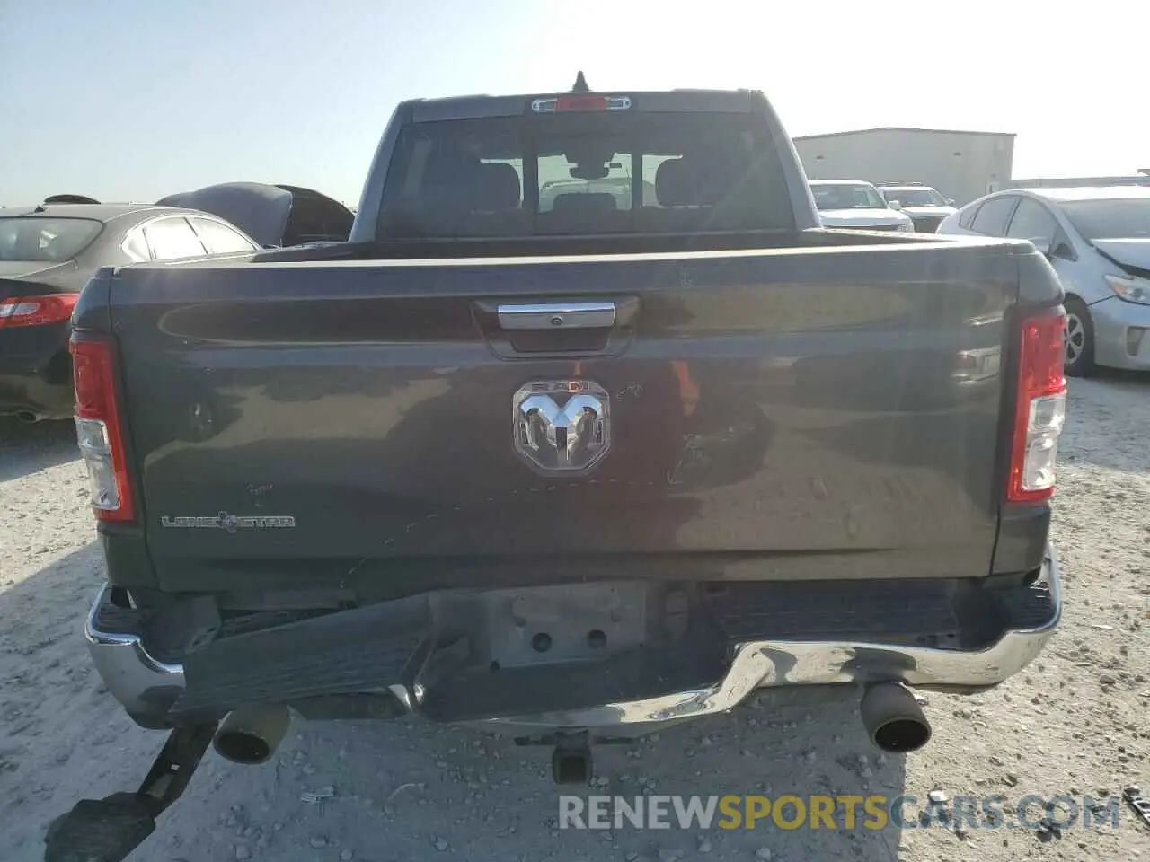 6 Photograph of a damaged car 1C6RREFT2KN798512 RAM 1500 2019