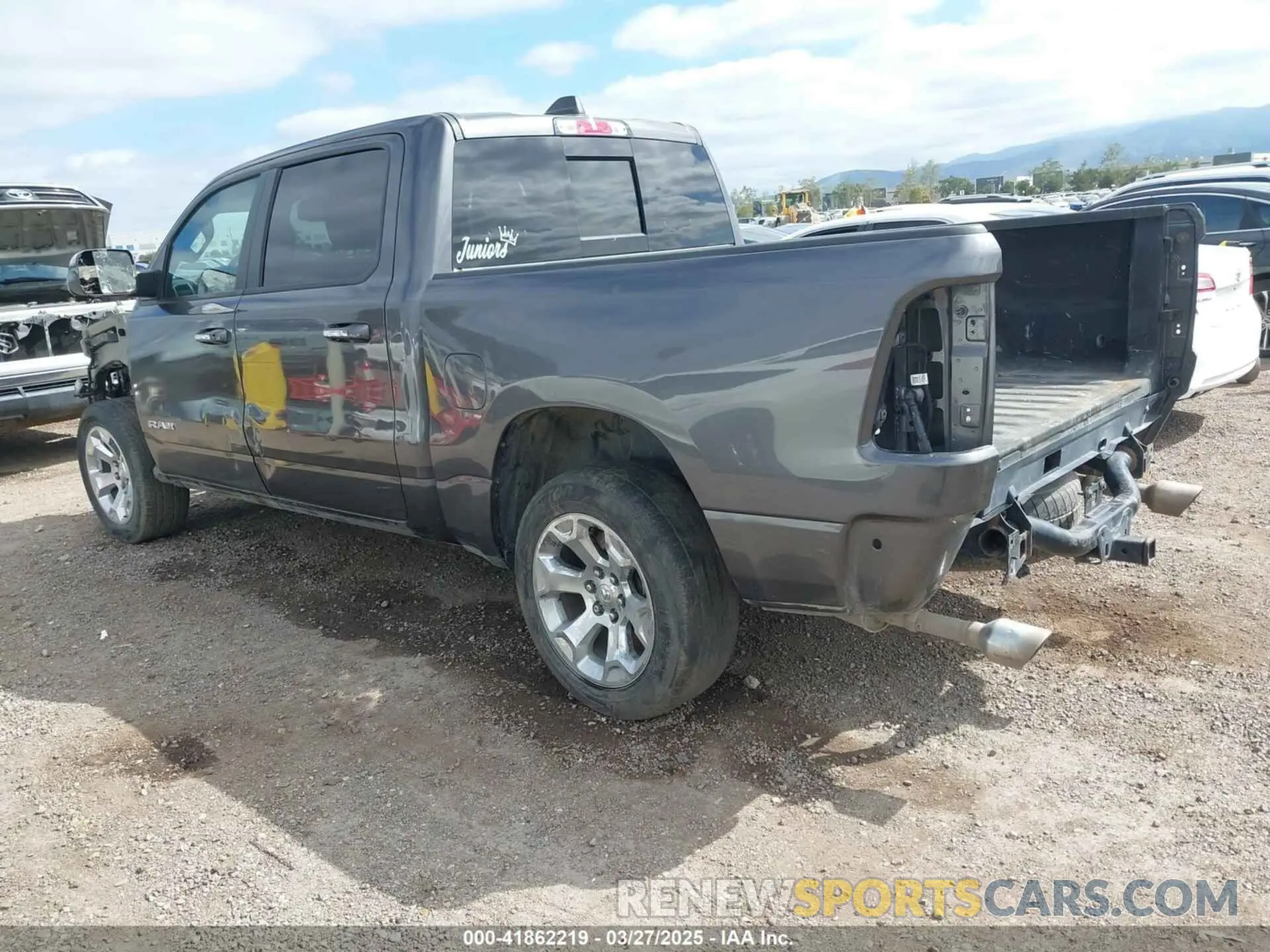 3 Photograph of a damaged car 1C6RREFT3KN601556 RAM 1500 2019