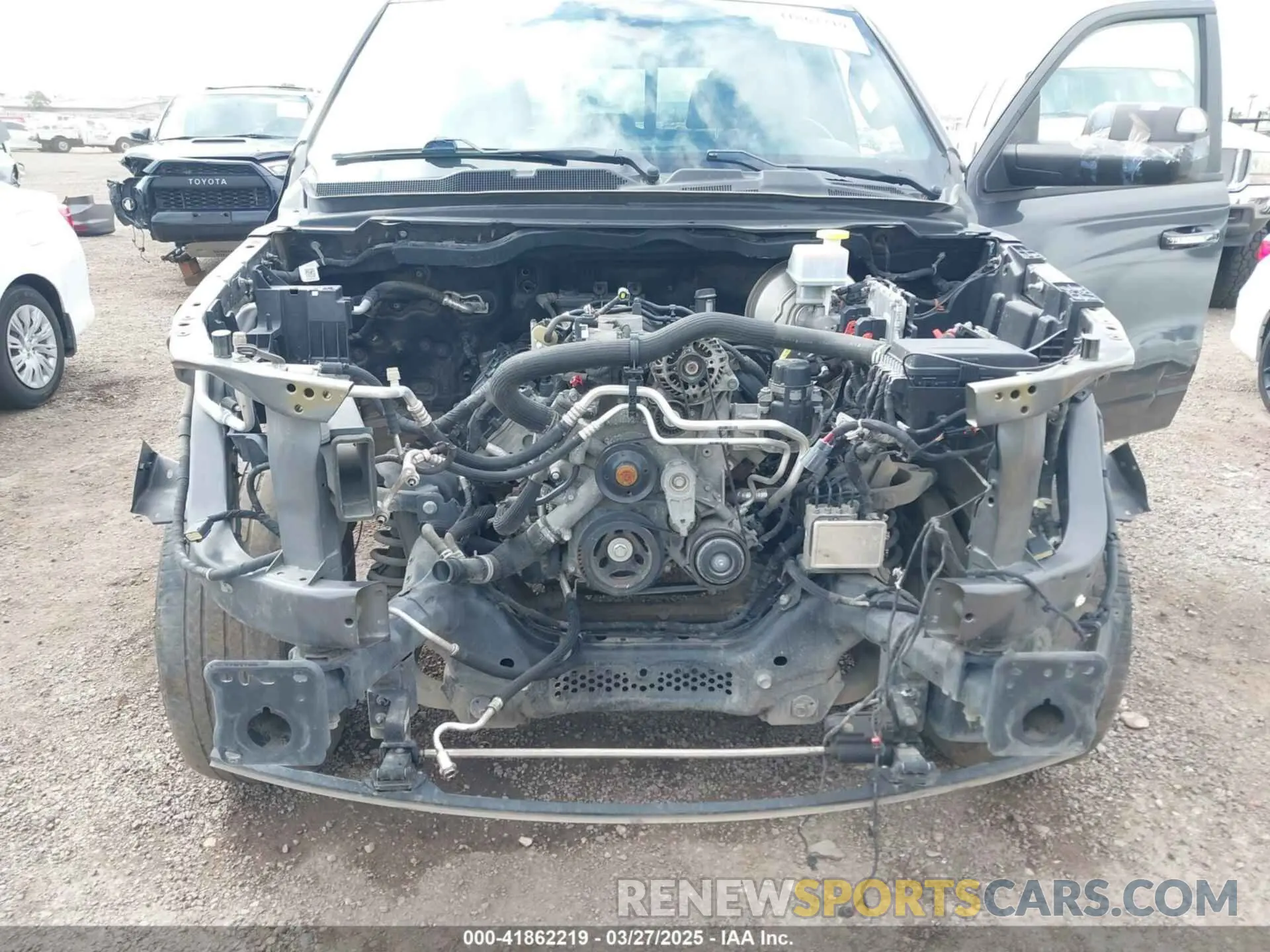 6 Photograph of a damaged car 1C6RREFT3KN601556 RAM 1500 2019