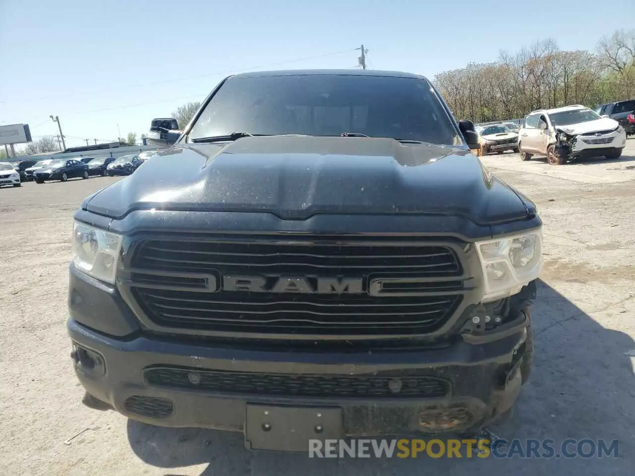 5 Photograph of a damaged car 1C6RREFT3KN793190 RAM 1500 2019