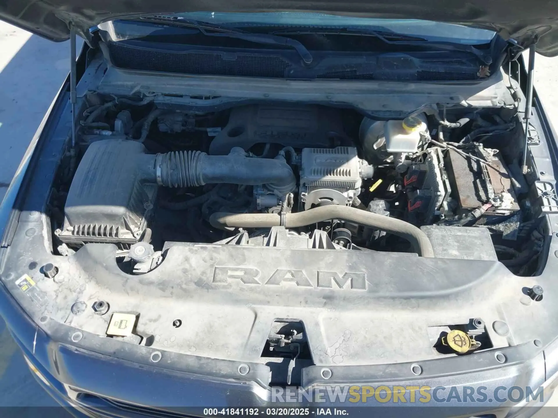 10 Photograph of a damaged car 1C6RREFT4KN679795 RAM 1500 2019