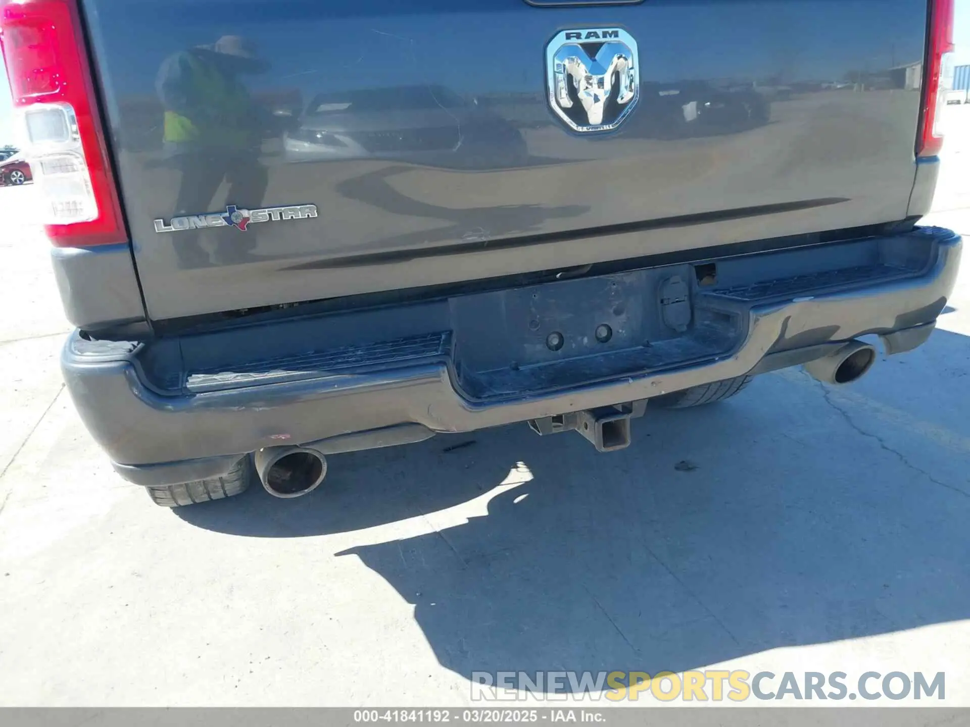 6 Photograph of a damaged car 1C6RREFT4KN679795 RAM 1500 2019