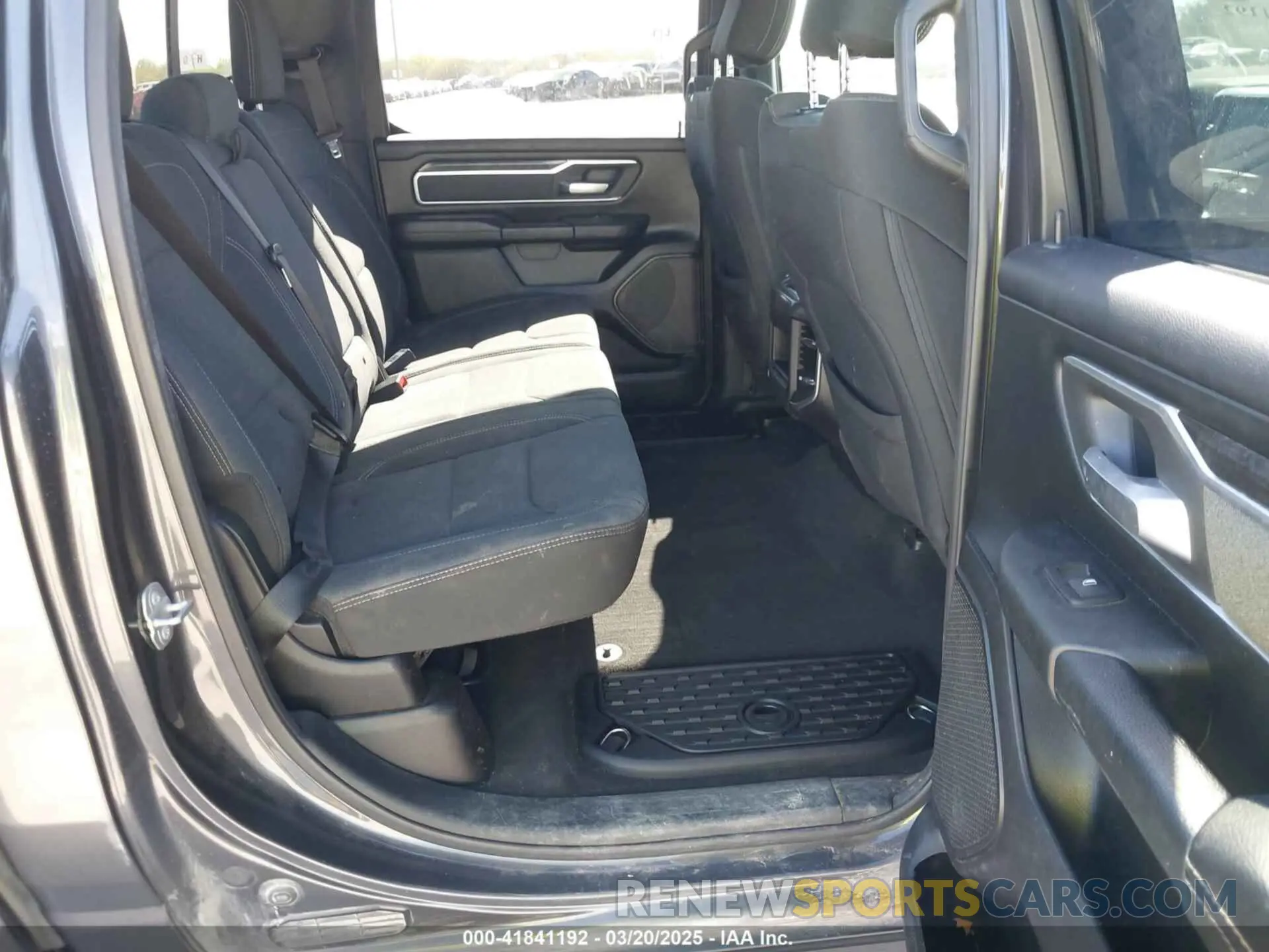 8 Photograph of a damaged car 1C6RREFT4KN679795 RAM 1500 2019