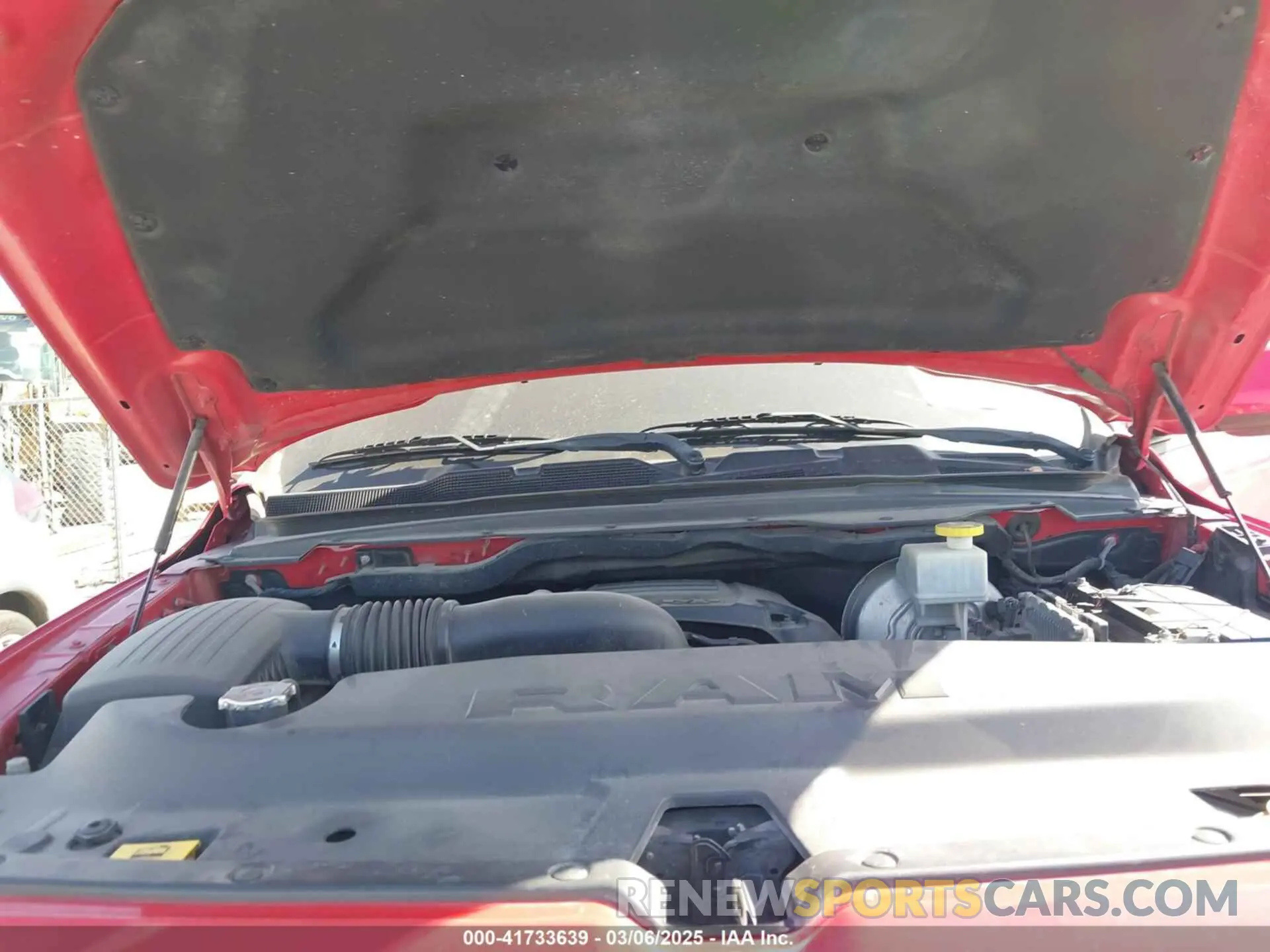 10 Photograph of a damaged car 1C6RREFT5KN548004 RAM 1500 2019