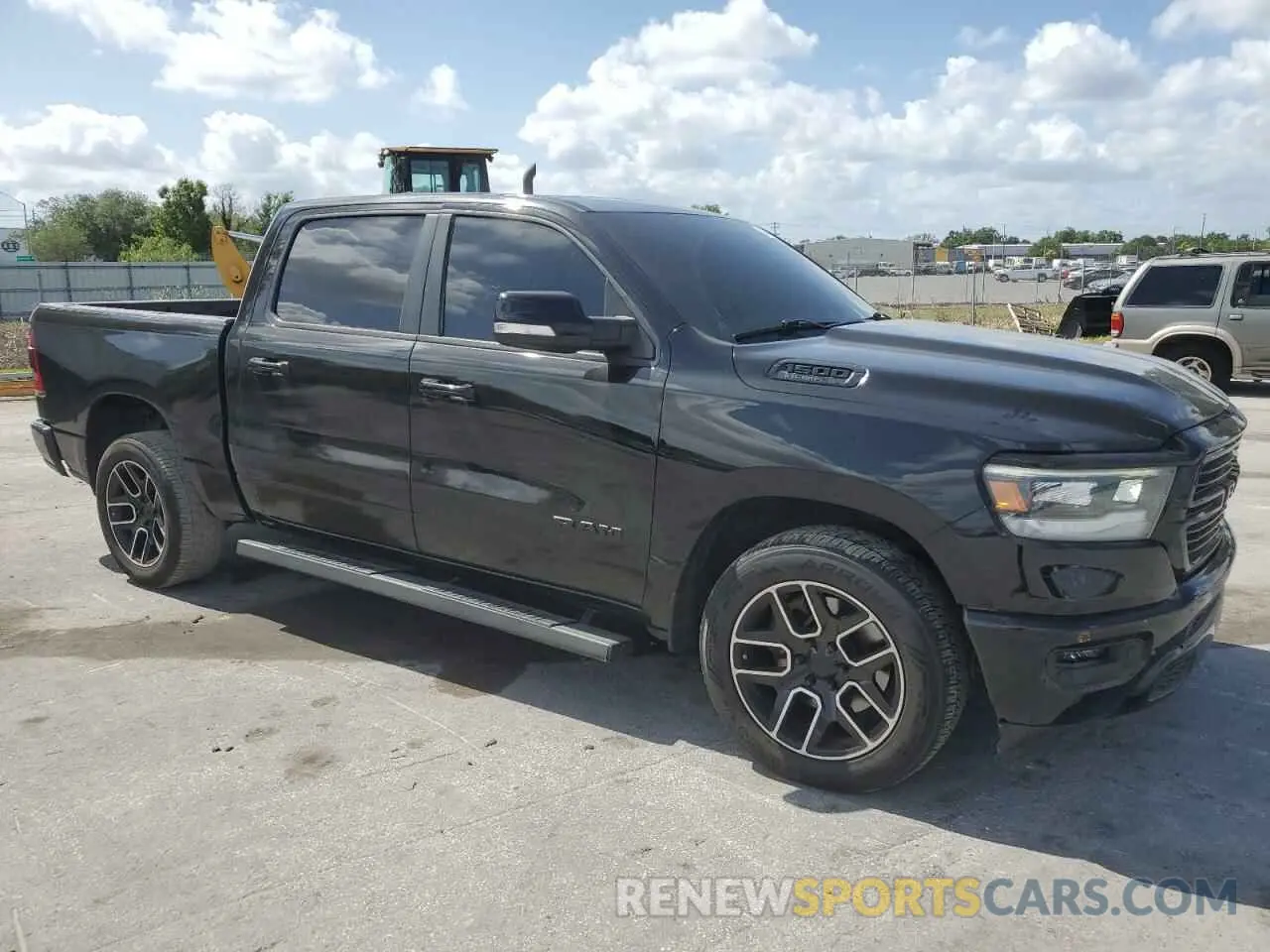 4 Photograph of a damaged car 1C6RREFT5KN639838 RAM 1500 2019