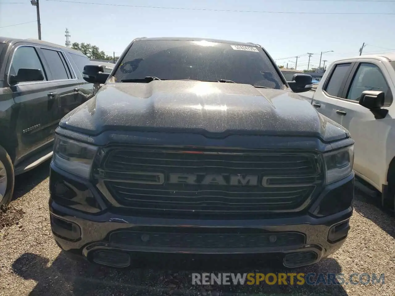 5 Photograph of a damaged car 1C6RREFT5KN639838 RAM 1500 2019