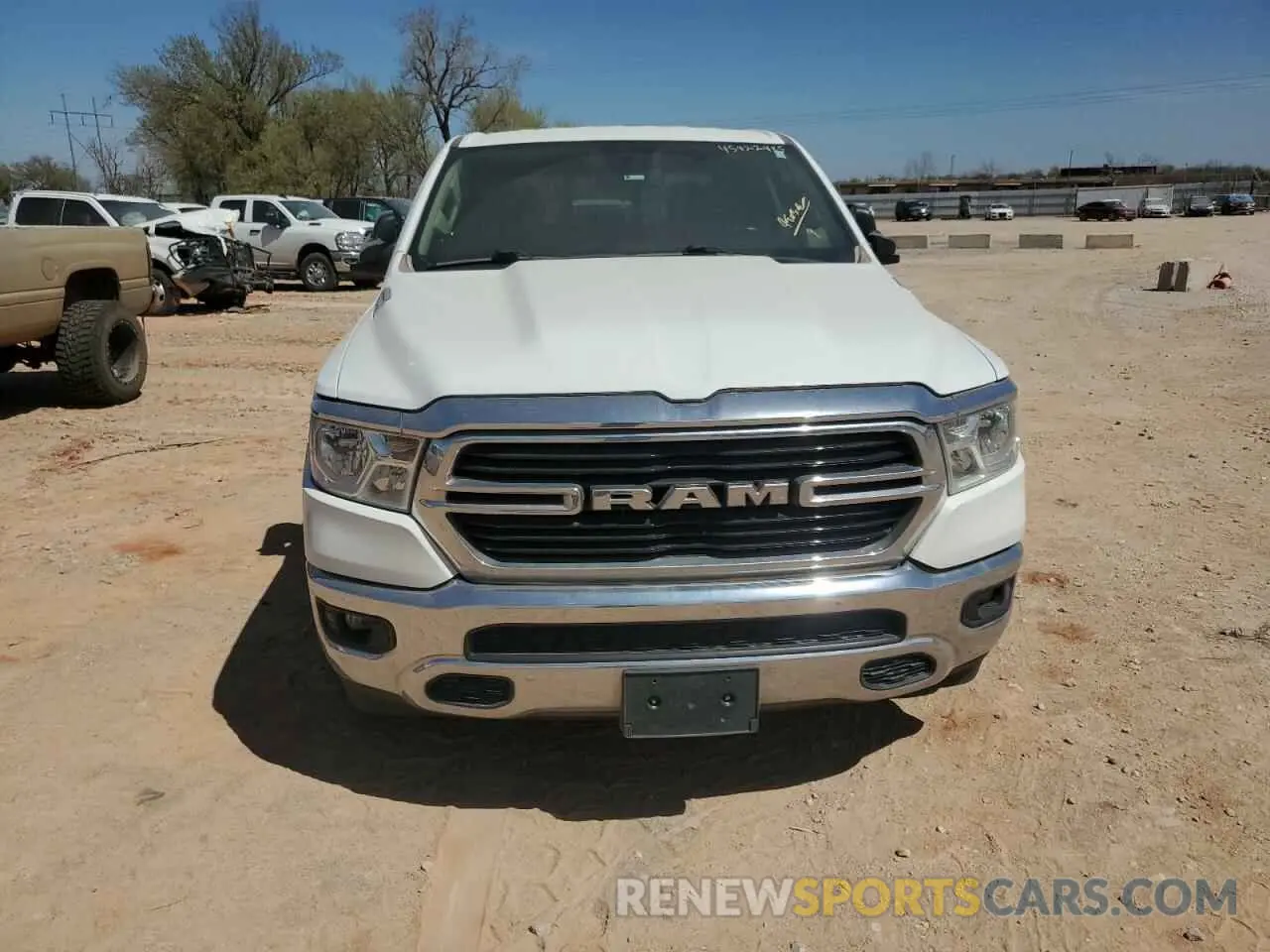 5 Photograph of a damaged car 1C6RREFT5KN660897 RAM 1500 2019
