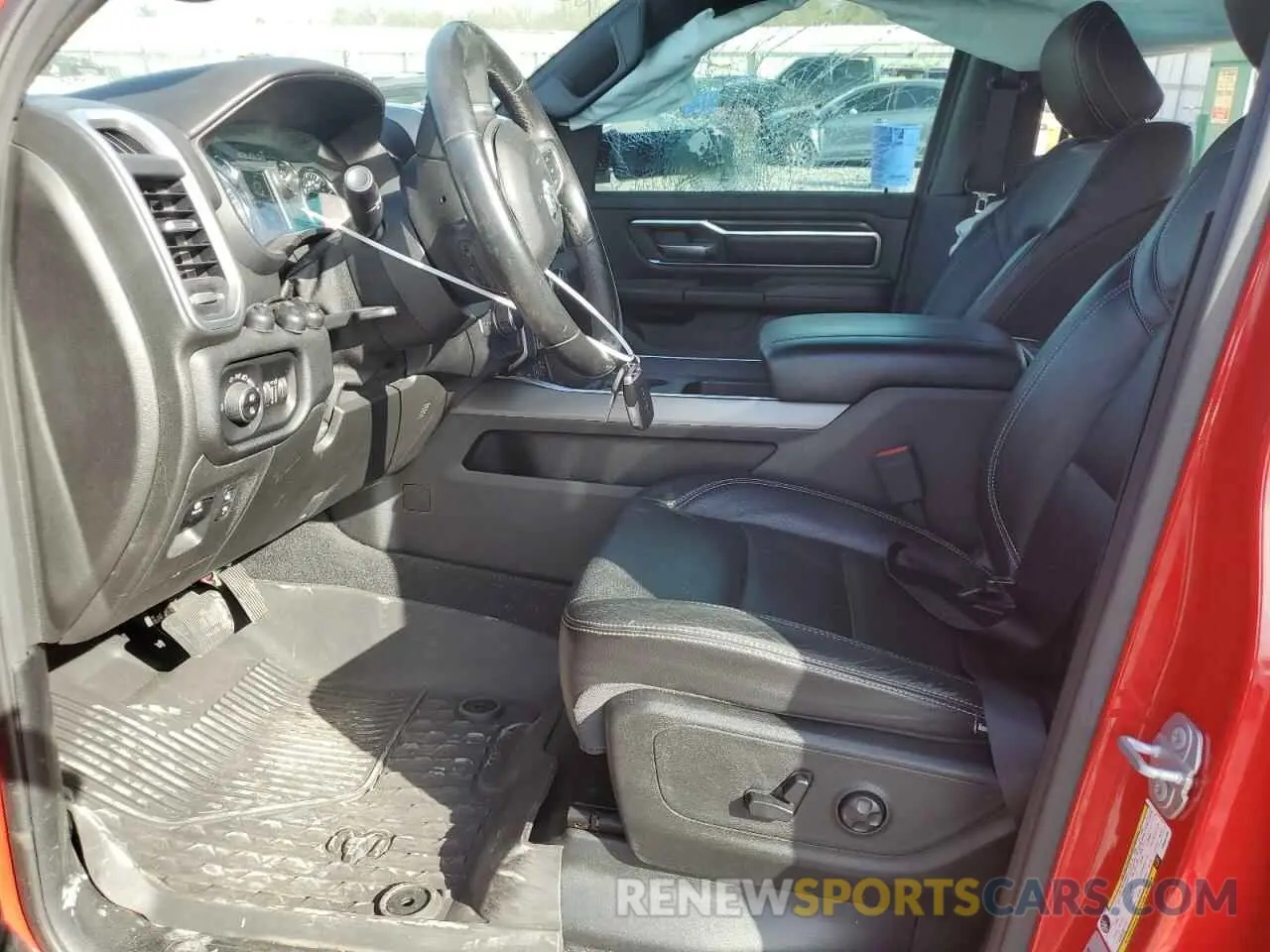 7 Photograph of a damaged car 1C6RREFT5KN664285 RAM 1500 2019