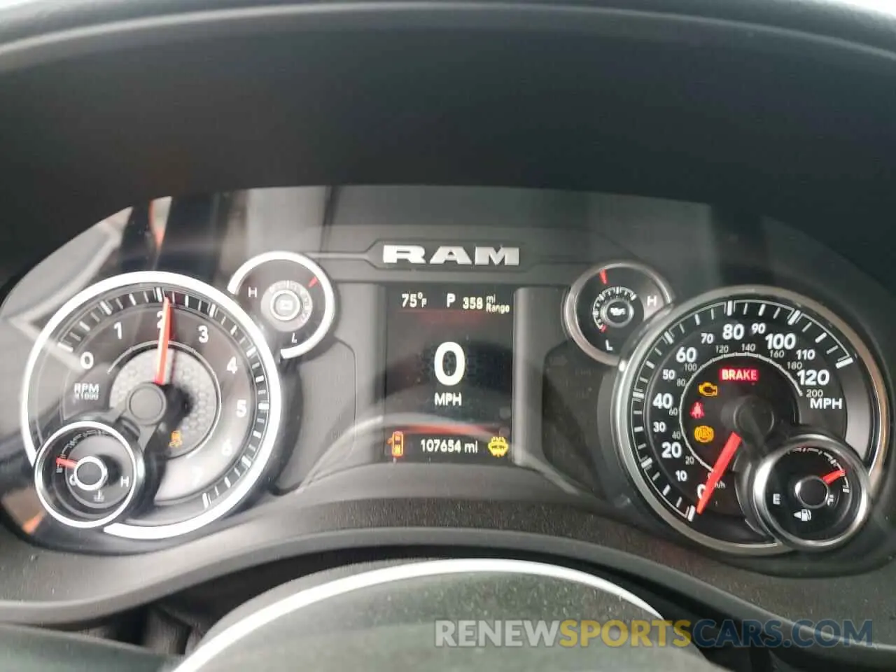 9 Photograph of a damaged car 1C6RREFT5KN684035 RAM 1500 2019