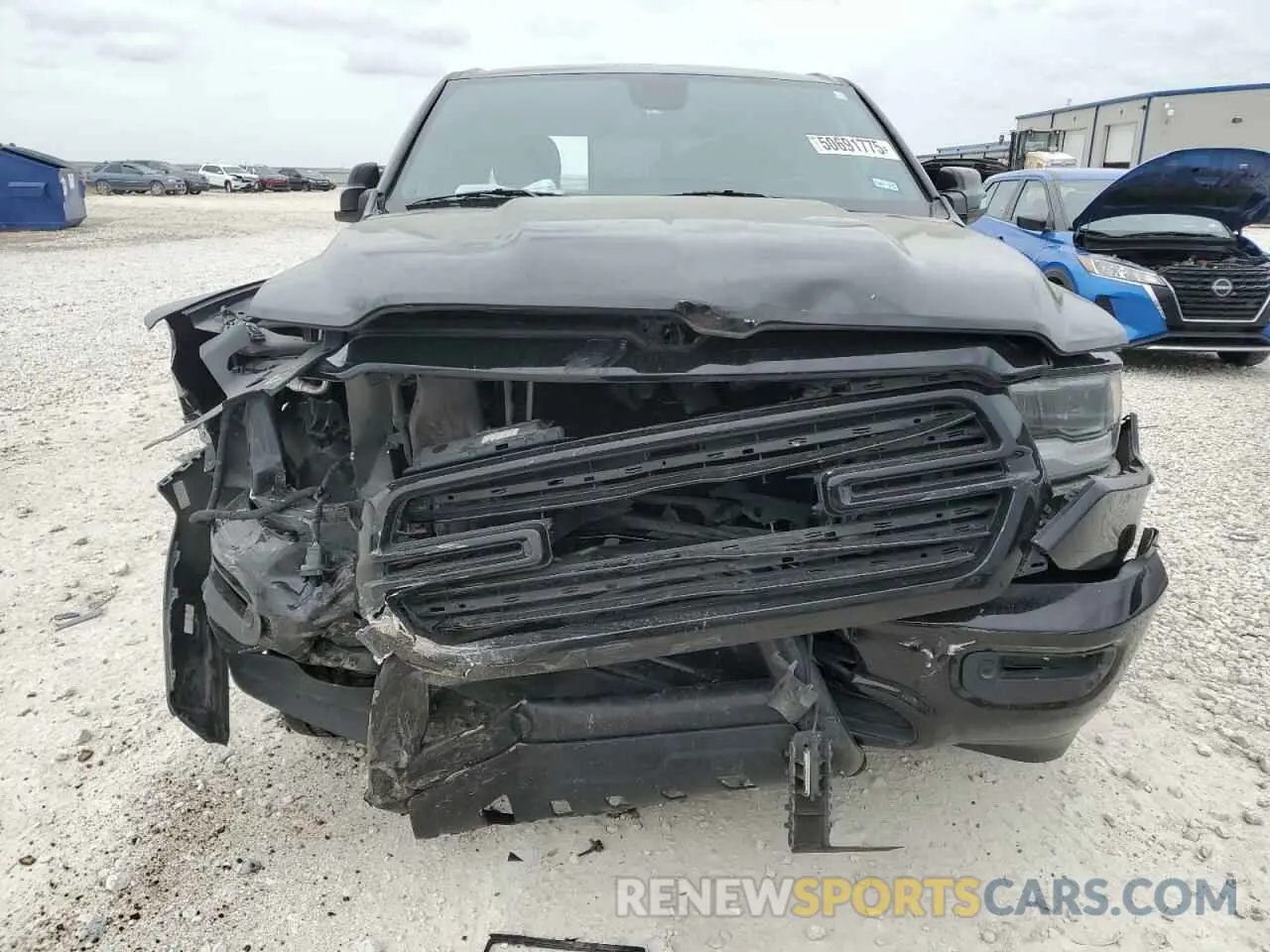 5 Photograph of a damaged car 1C6RREFT6KN509115 RAM 1500 2019