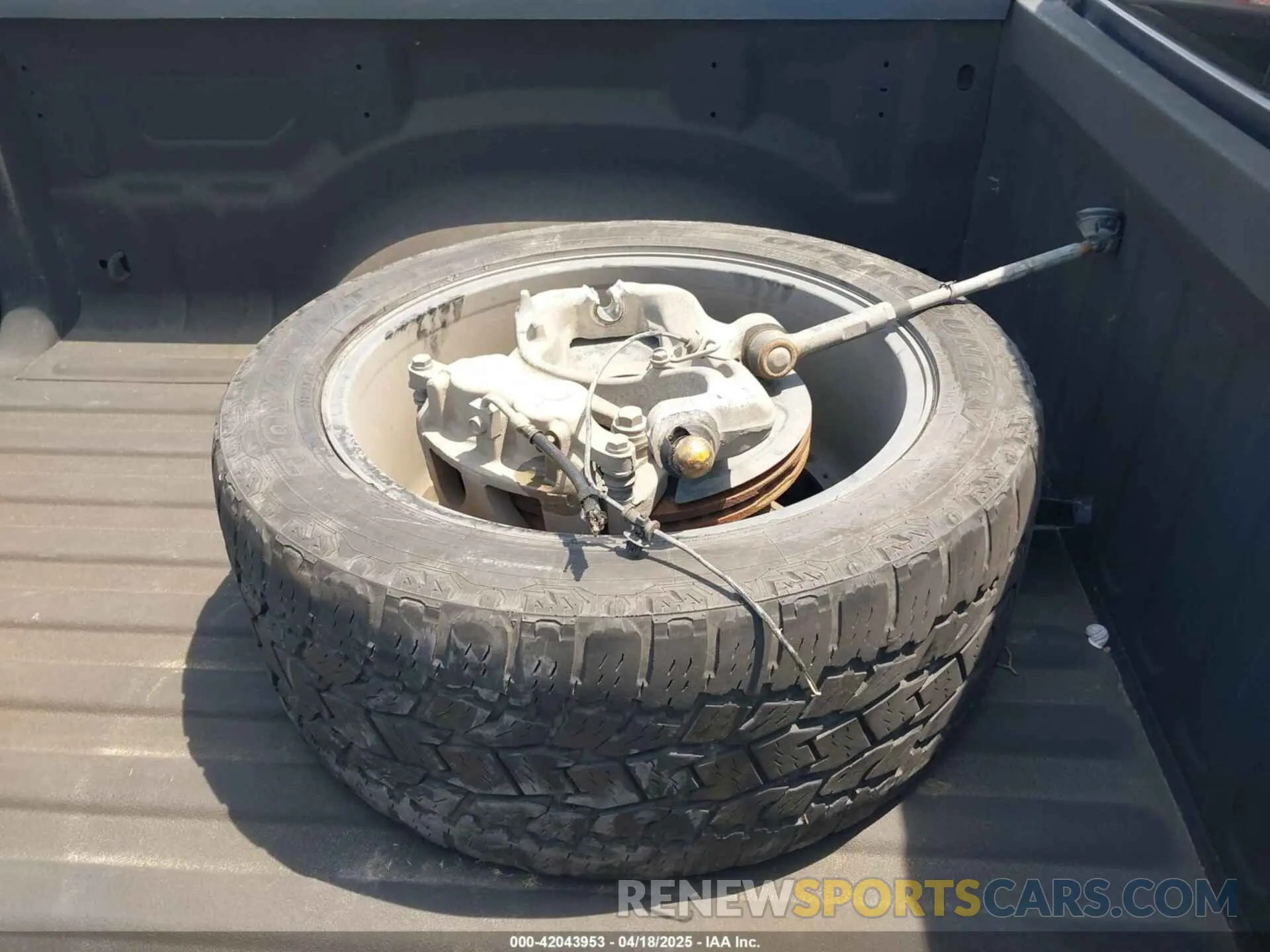 12 Photograph of a damaged car 1C6RREFT6KN706611 RAM 1500 2019