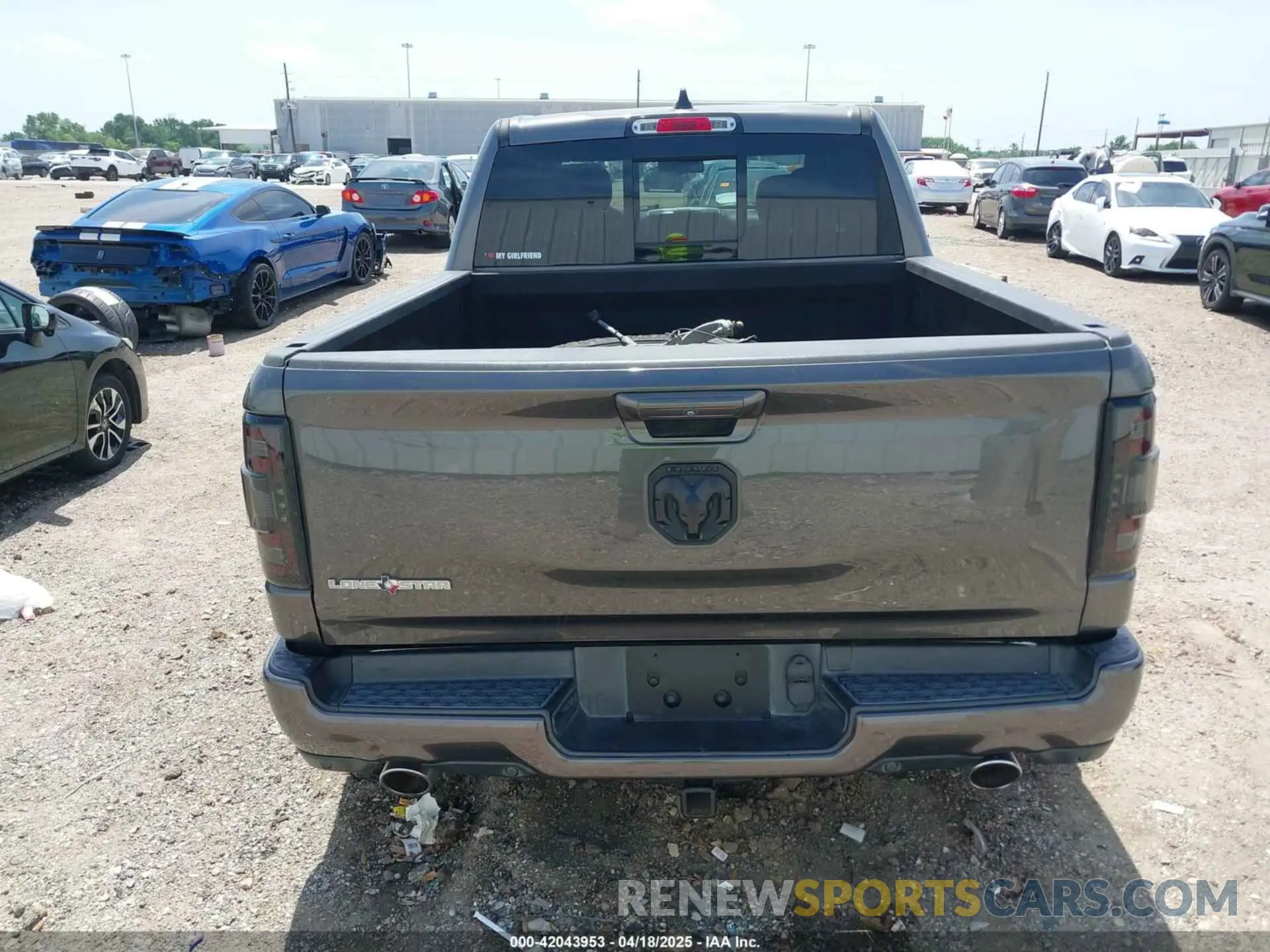 17 Photograph of a damaged car 1C6RREFT6KN706611 RAM 1500 2019