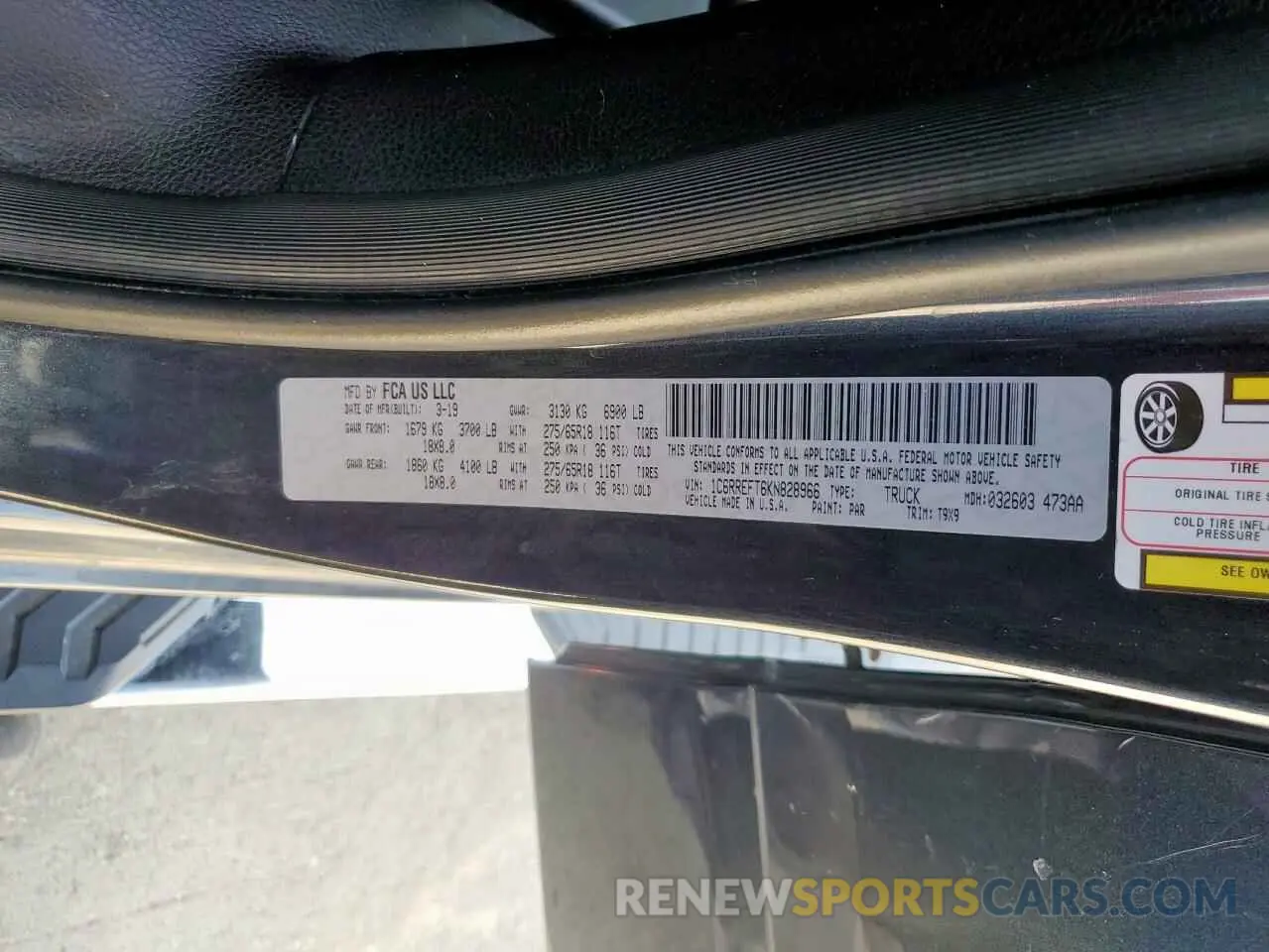 13 Photograph of a damaged car 1C6RREFT6KN828966 RAM 1500 2019