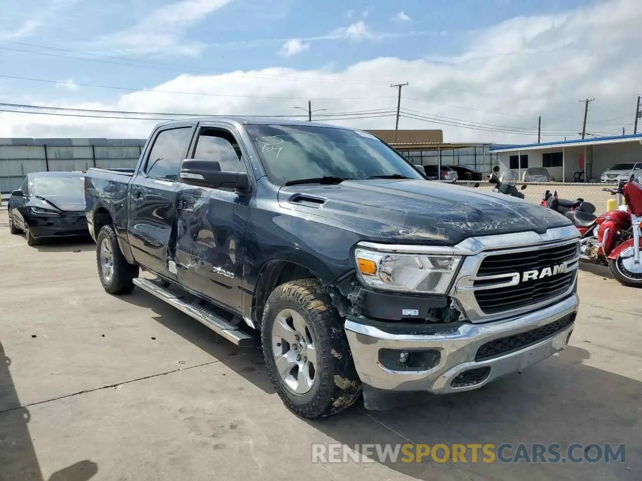 4 Photograph of a damaged car 1C6RREFT6KN828966 RAM 1500 2019