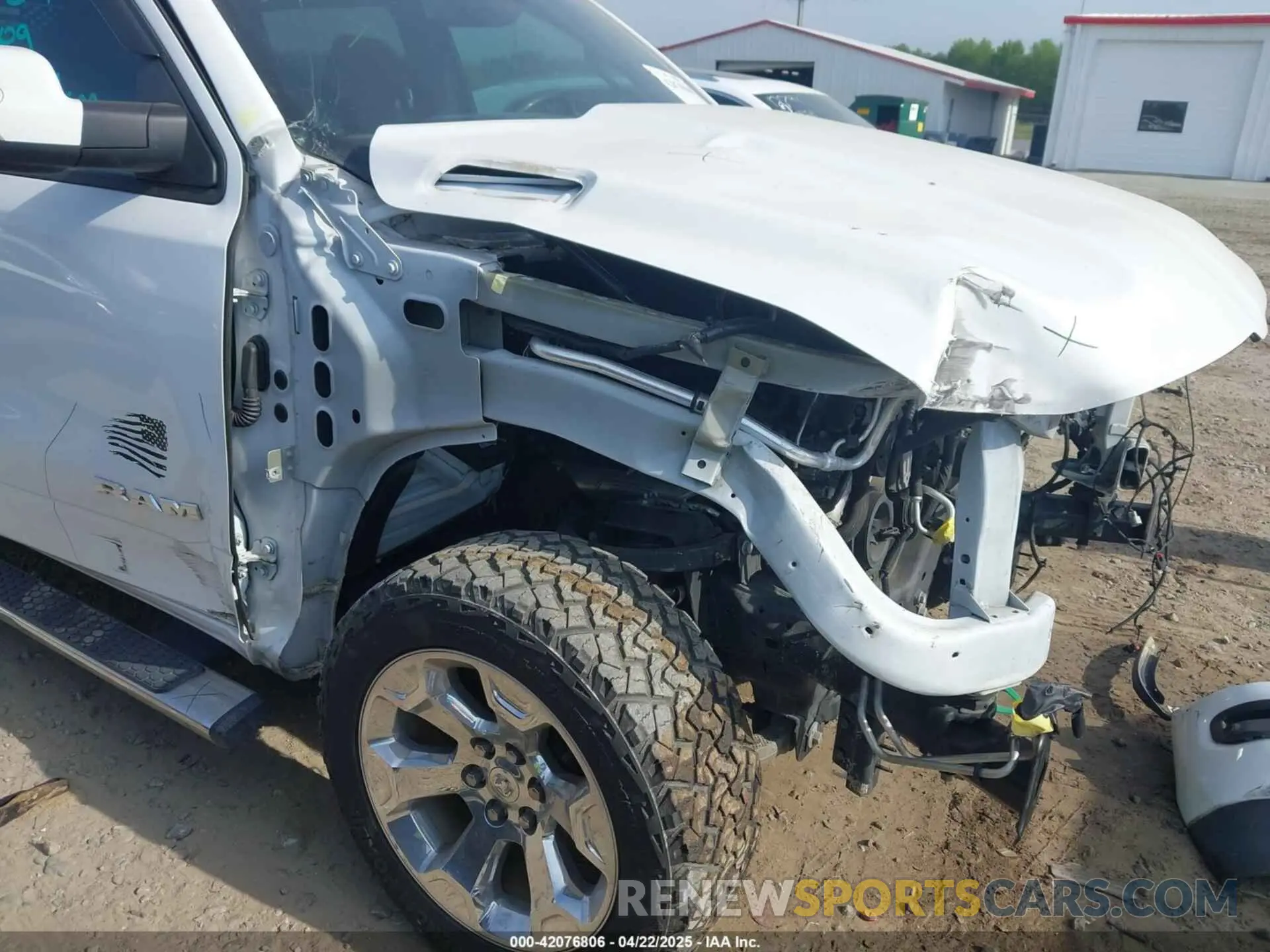 6 Photograph of a damaged car 1C6RREFT7KN880929 RAM 1500 2019