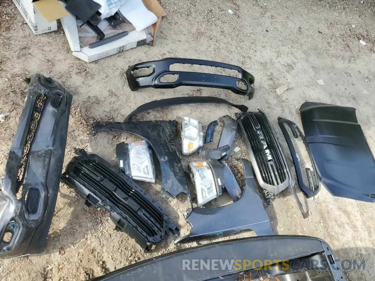 12 Photograph of a damaged car 1C6RREFT8KN548689 RAM 1500 2019
